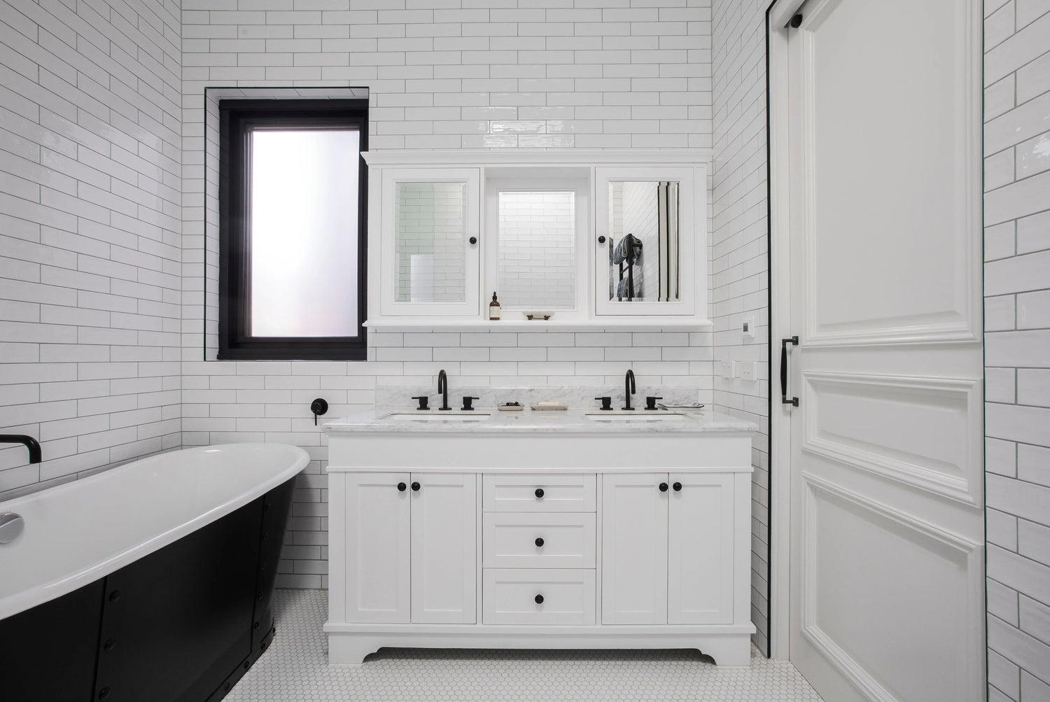 6 Common Bathroom Vanity Sizes For Your Renovation