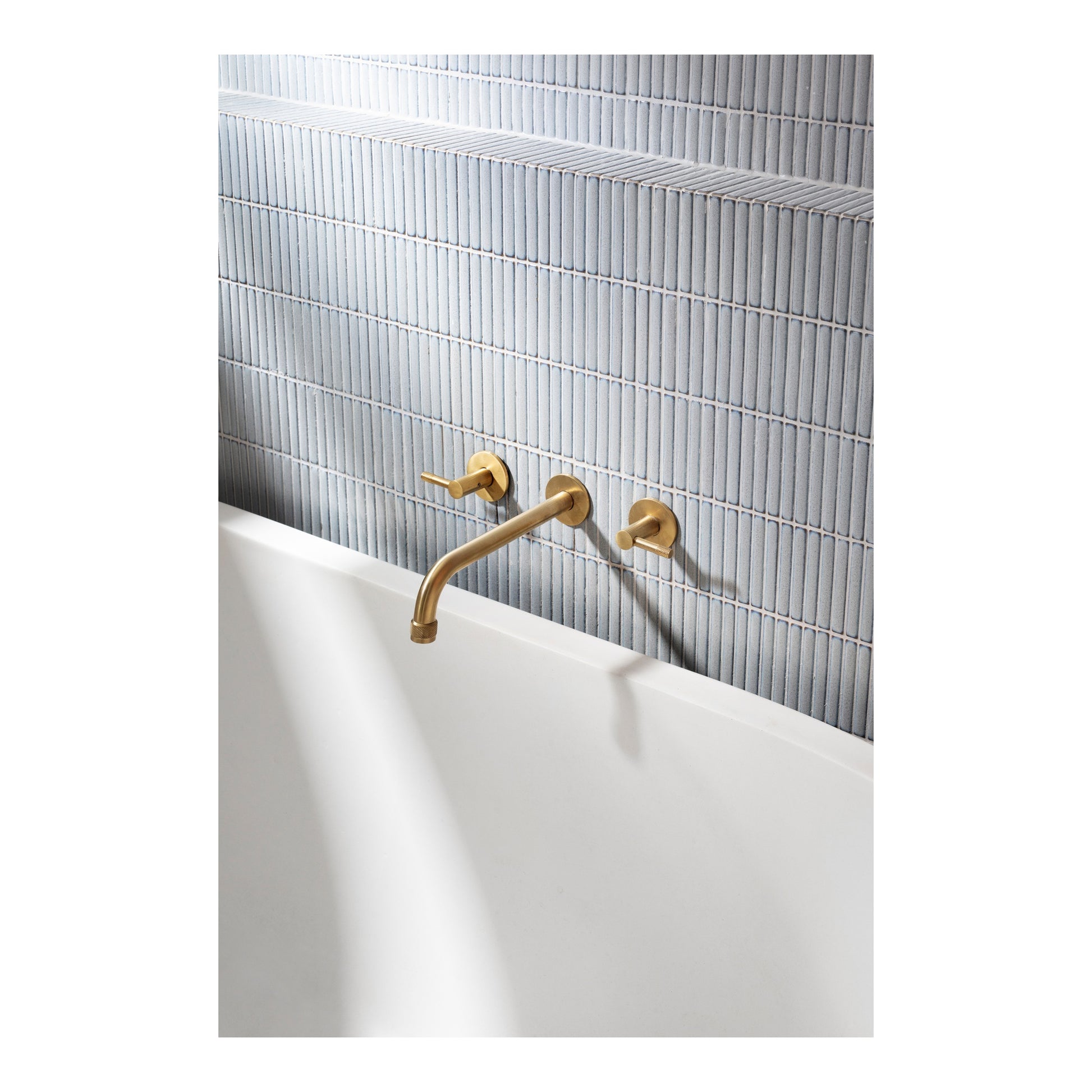Yokato Wall Set w Knurled Levers, Brushed Nordic Brass PVD