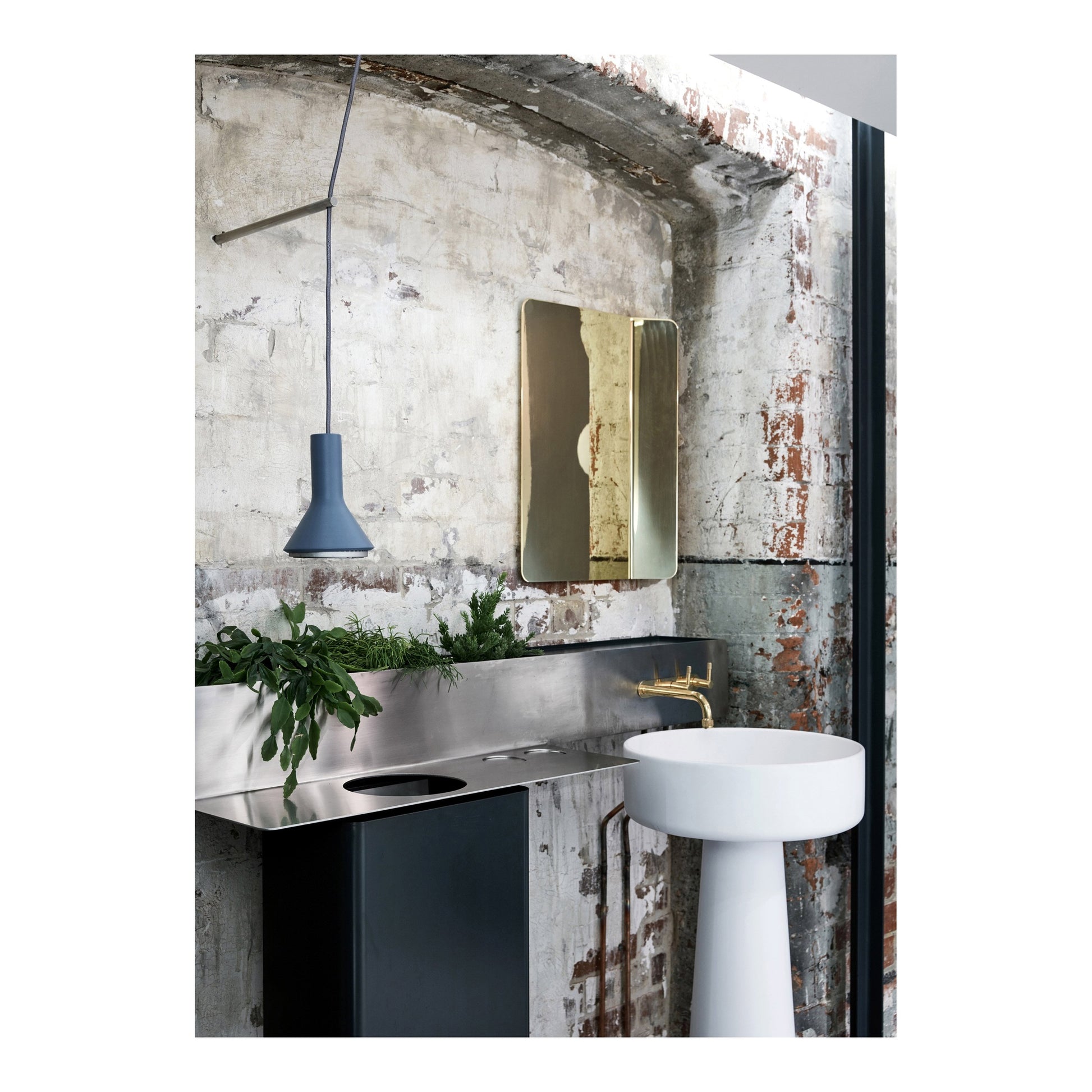 Yokato Wall Set w Flow Control and Knurled Levers, Polished Brass Organic