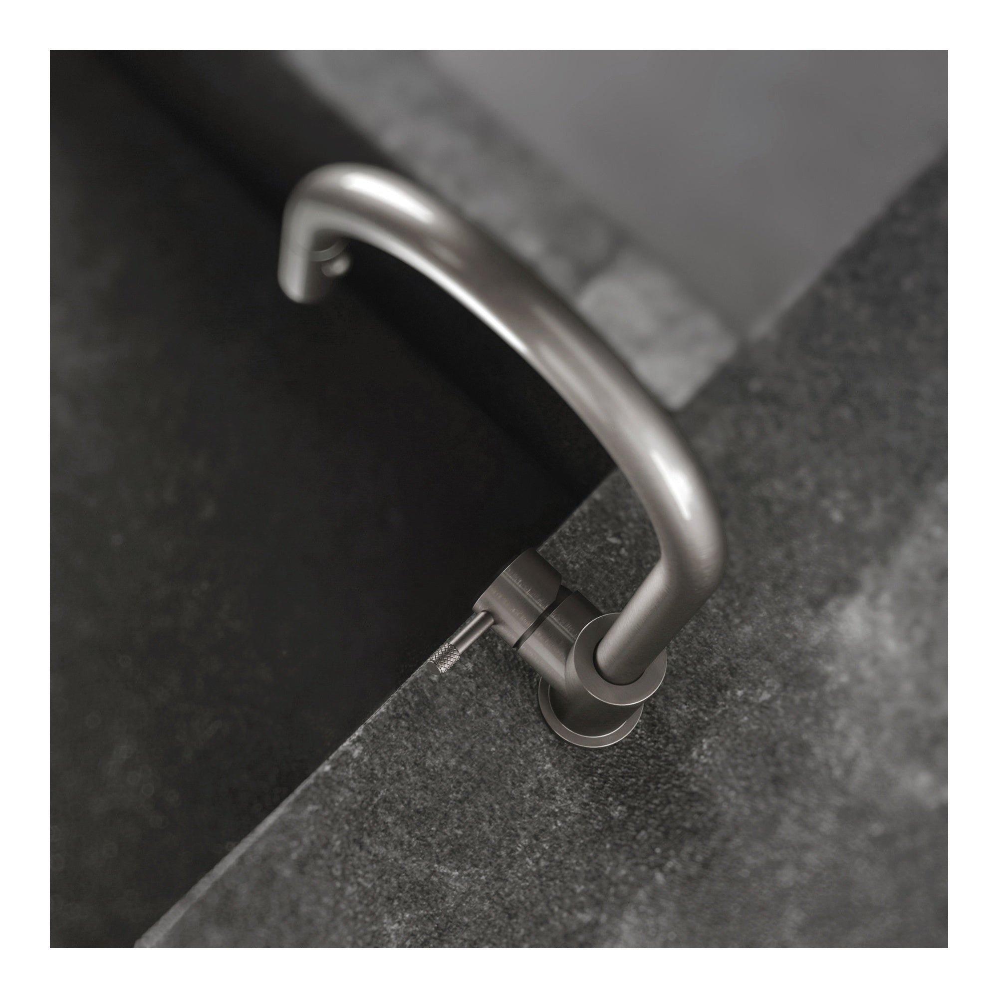 Yokato Kitchen Mixer w Knurled Lever and Pullout Spray, Brushed Nickel PVD
