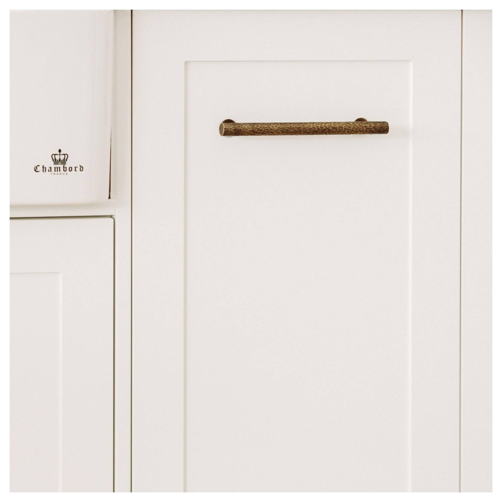 Tarn 160mm Hammered Handle, Aged Brass