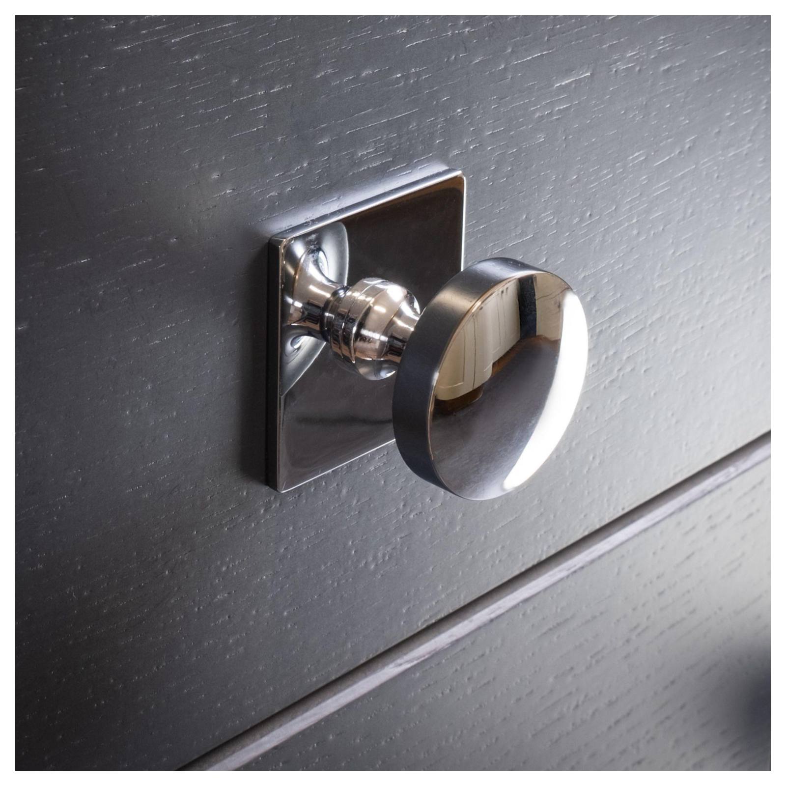 Hastings 38mm Knob on Backplate, Polished Chrome
