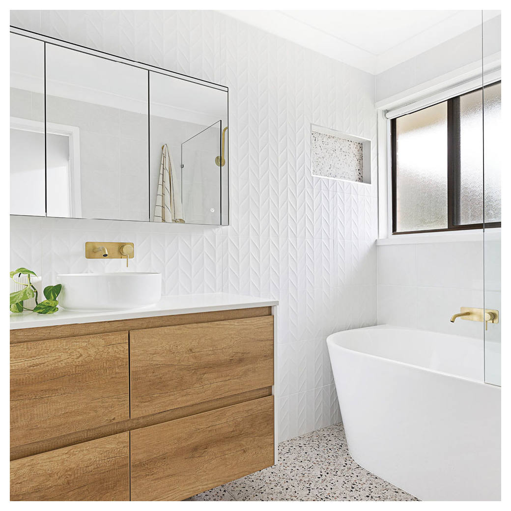 Kaya Wall Mixer Set, Rect Plate, 200mm Outlet, Urban Brass