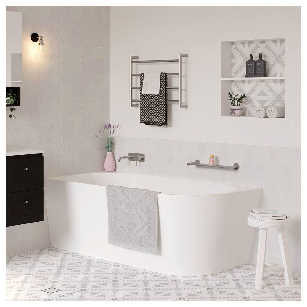 Isabella 1700m Right-Hand Acrylic Bath Gloss White