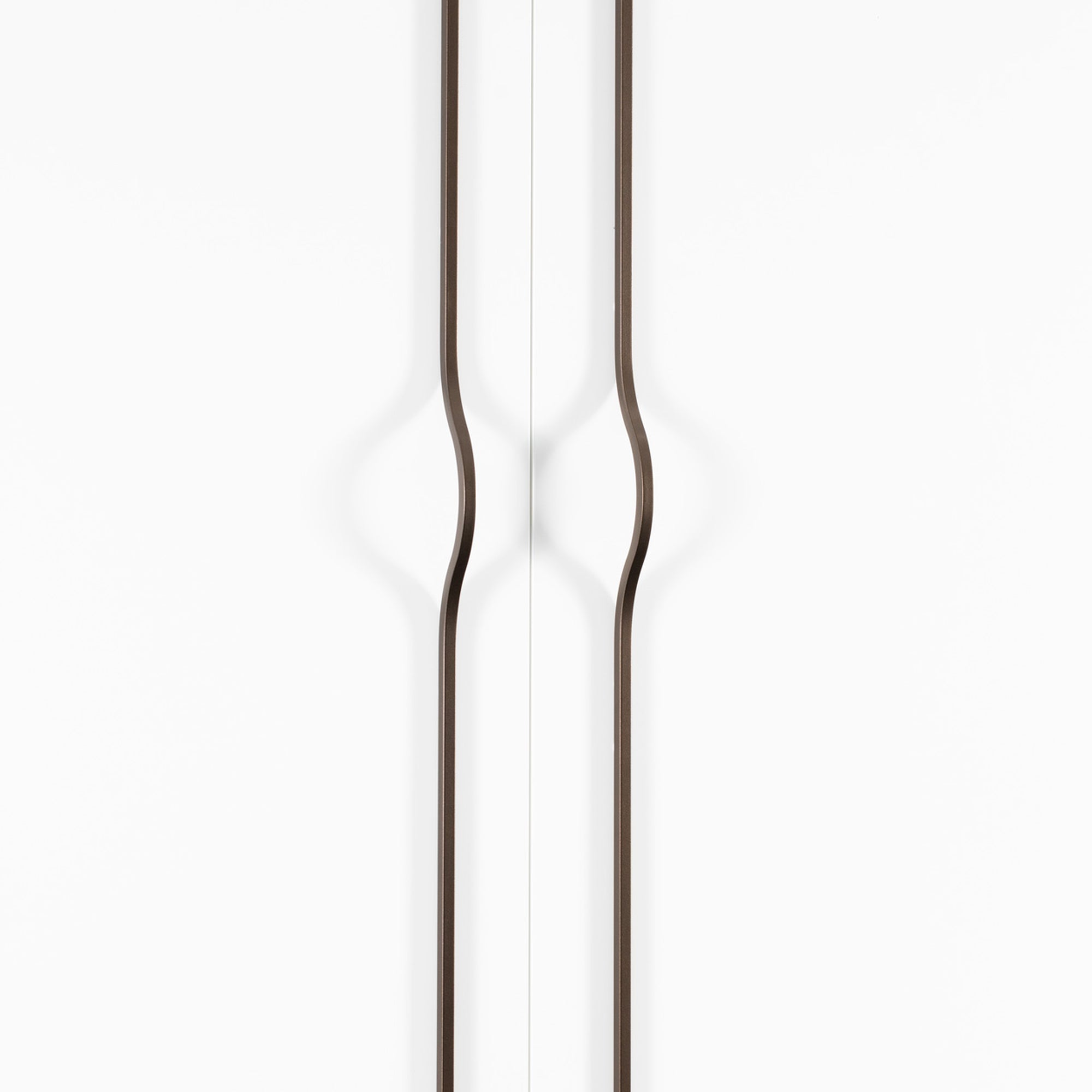 Brave Bow Handle 1120mm Metallic Golden Brown
