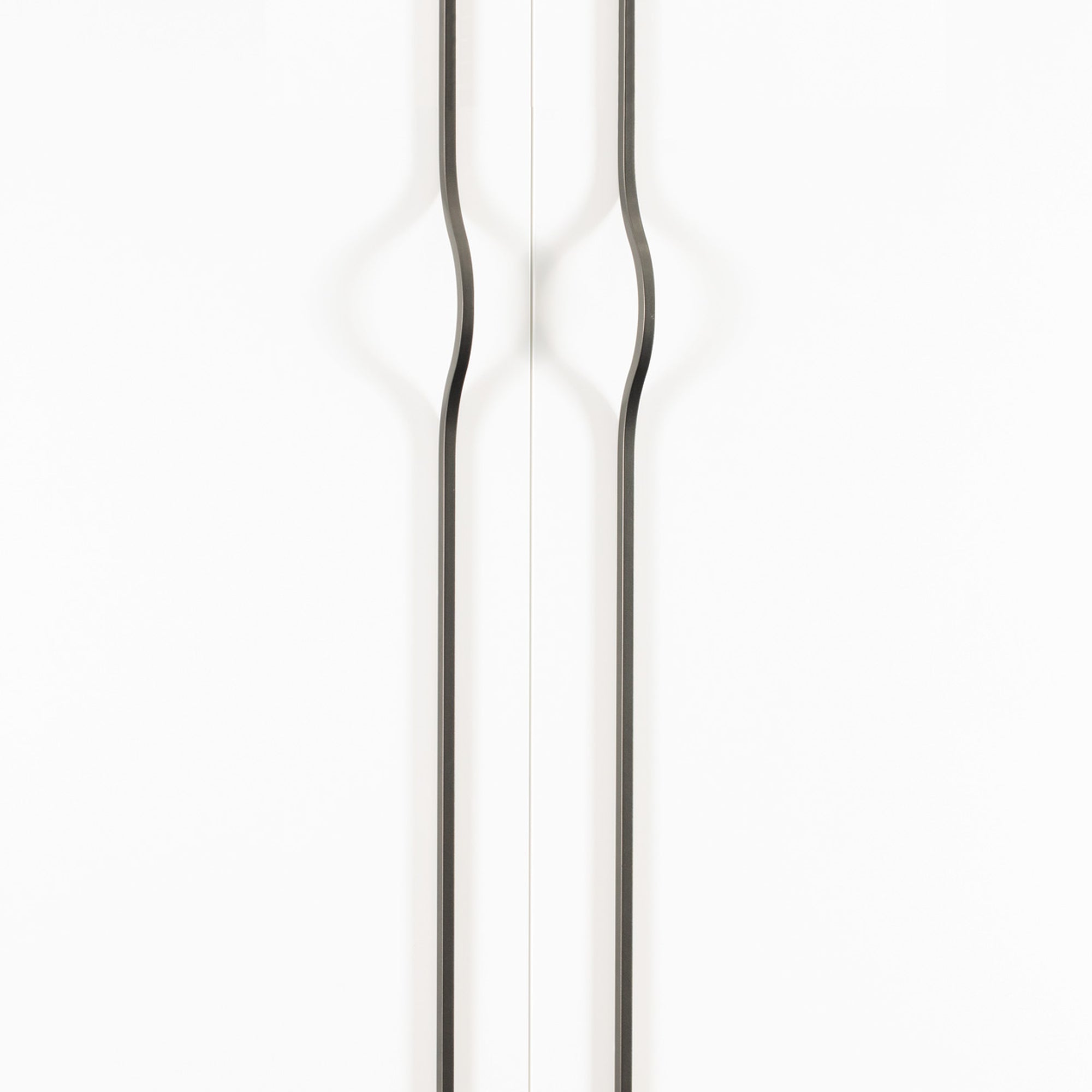 Brave Bow Handle 1120mm Metallic Grey