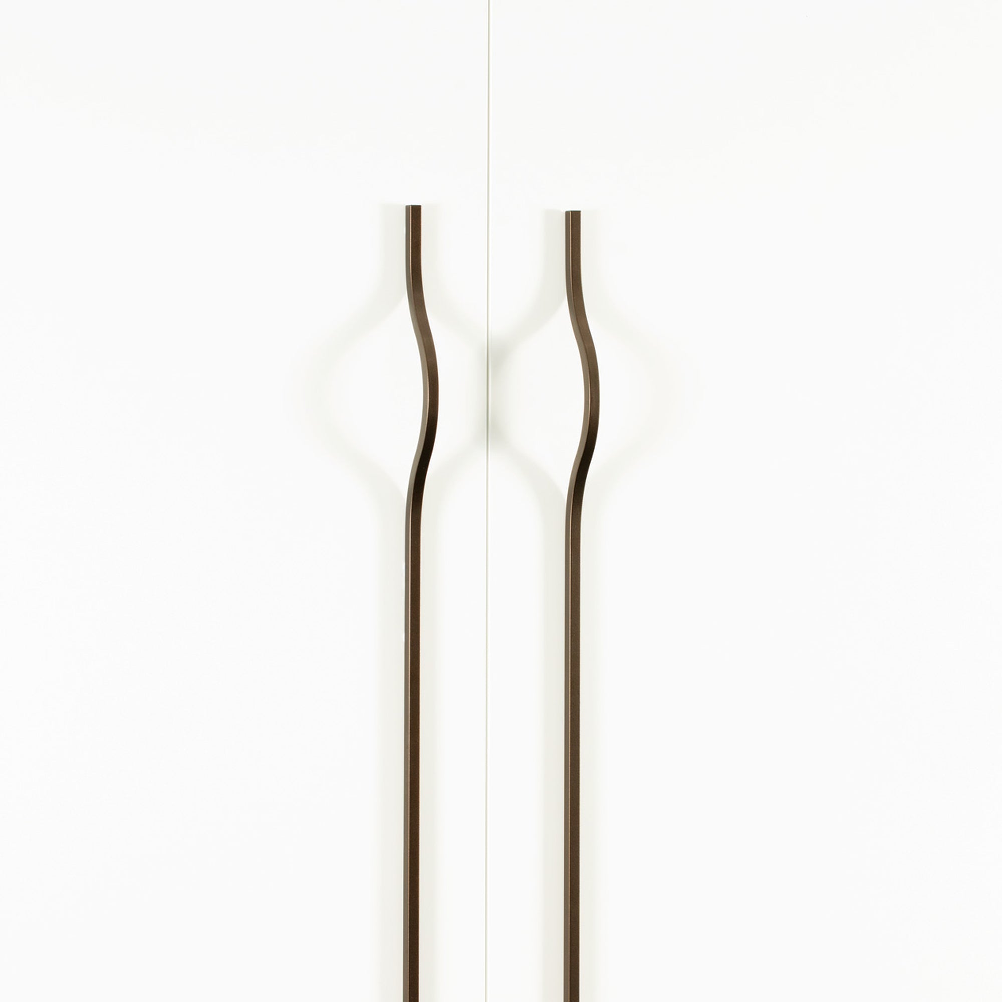 Brave Bow Handle Off-Centred 992mm Metallic Golden Brown