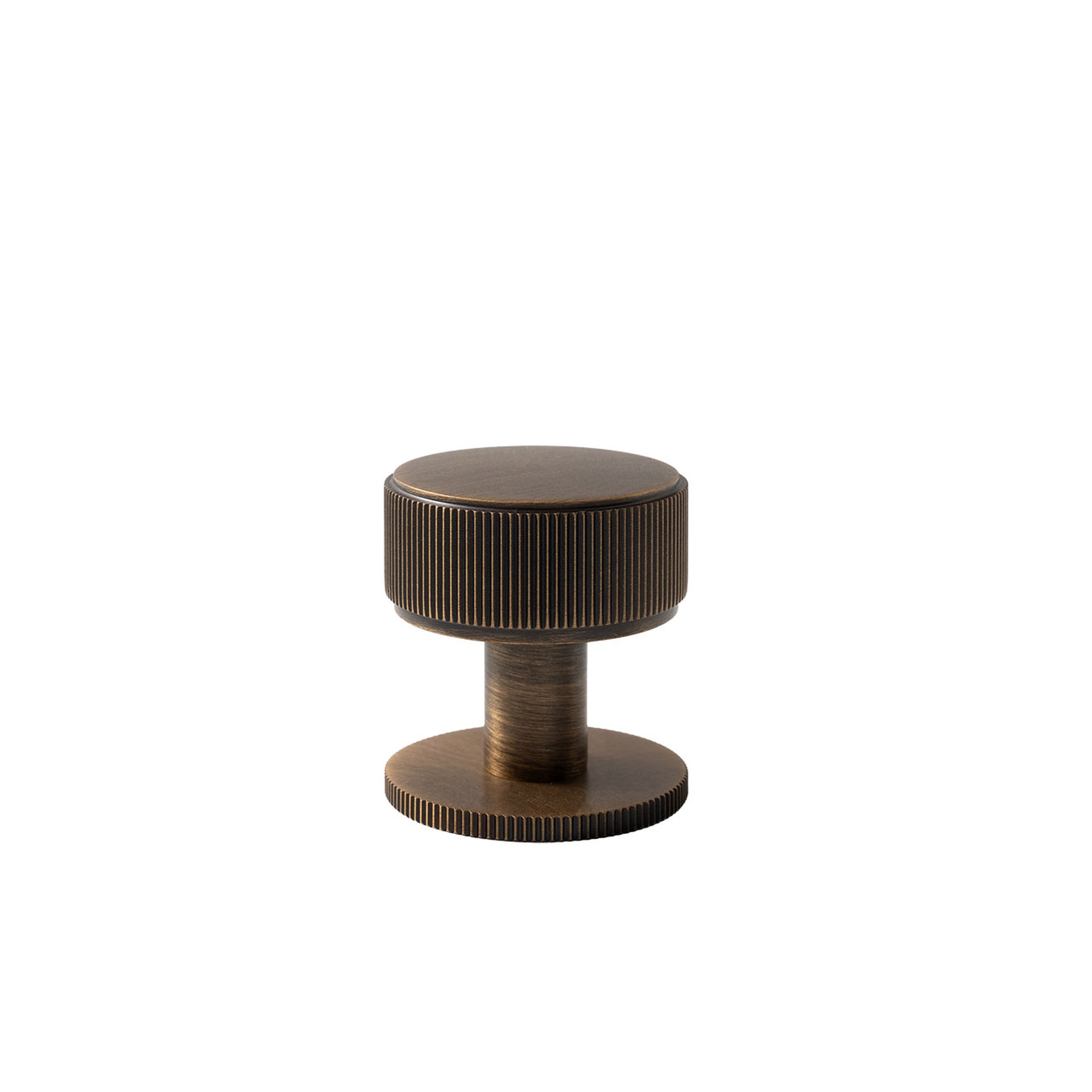 Momo Belgravia Lined 35mm Solid Brass Round Knob Bronze
