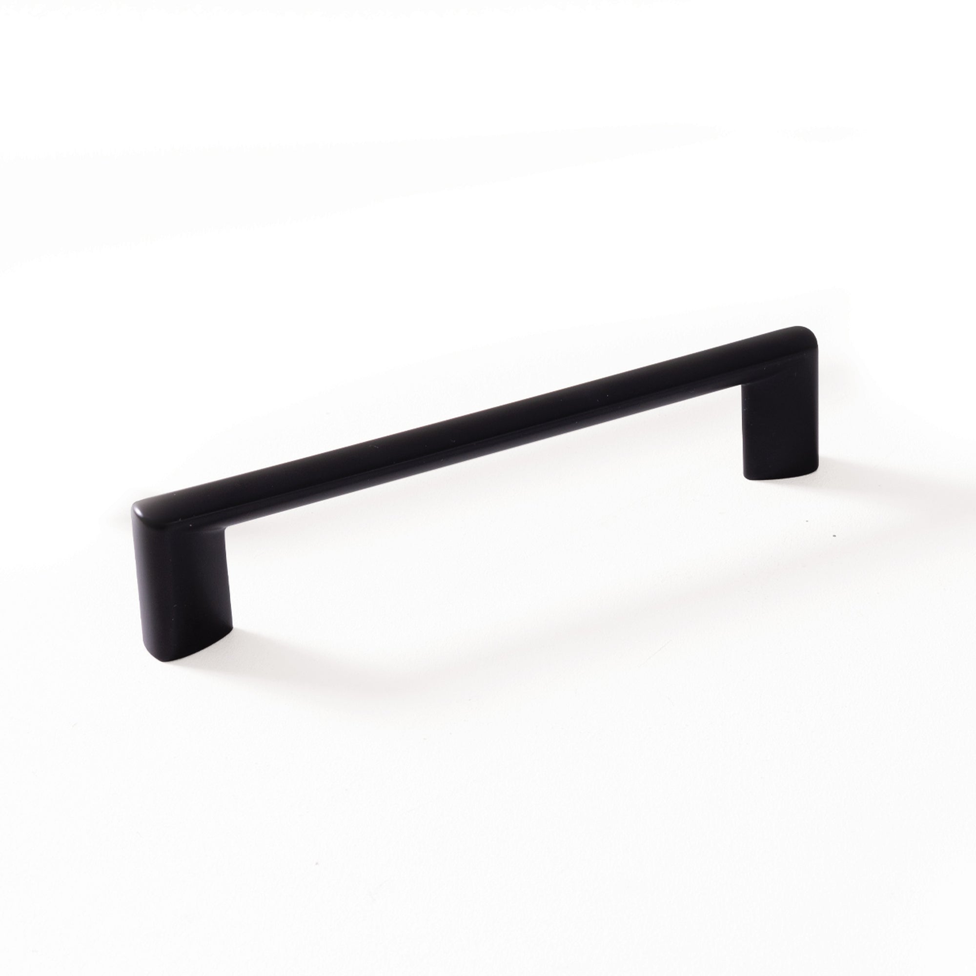 Momo Handles Barra D Handle 128mm Matt Black