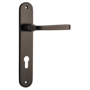 Annecy Lever Oval Backplate Signature Brass