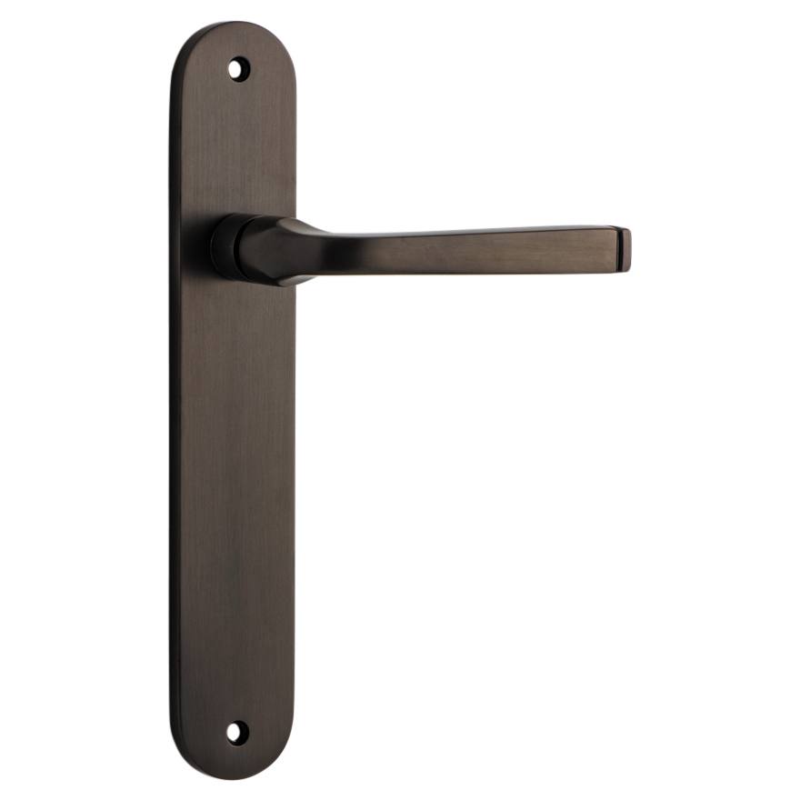 Annecy Lever Oval Backplate Signature Brass