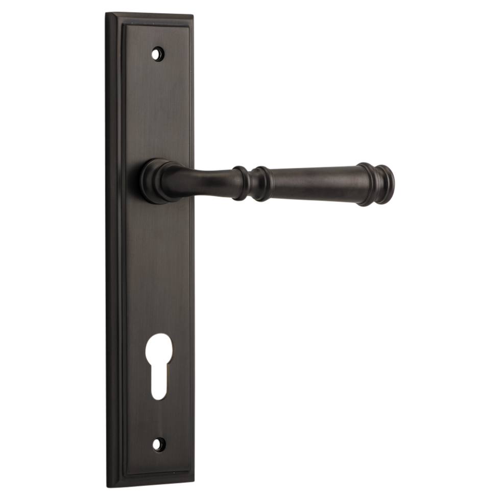 Verona Lever Stepped Backplate Signature Brass