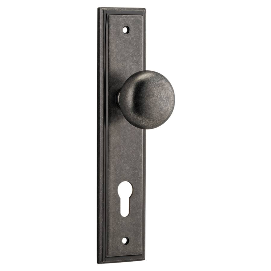 Cambridge Knob Stepped Backplate Distressed Nickel