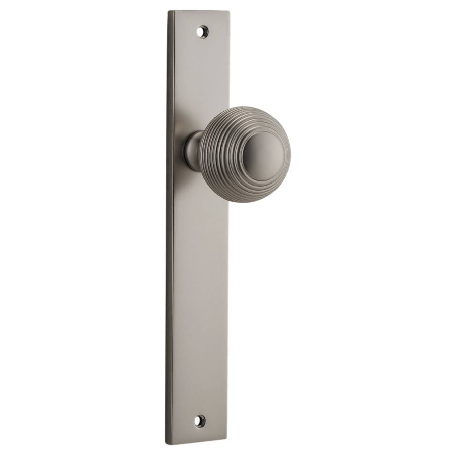 Guildford Knob Rectangular Backplate Satin Nickel