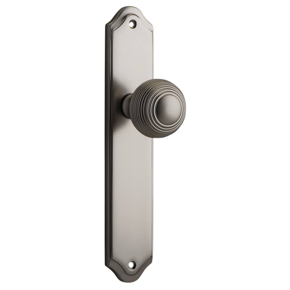 Guildford Knob Shouldered Backplate Satin Nickel