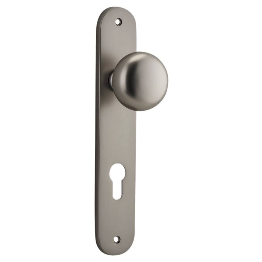 Cambridge Knob Oval Backplate Satin Nickel