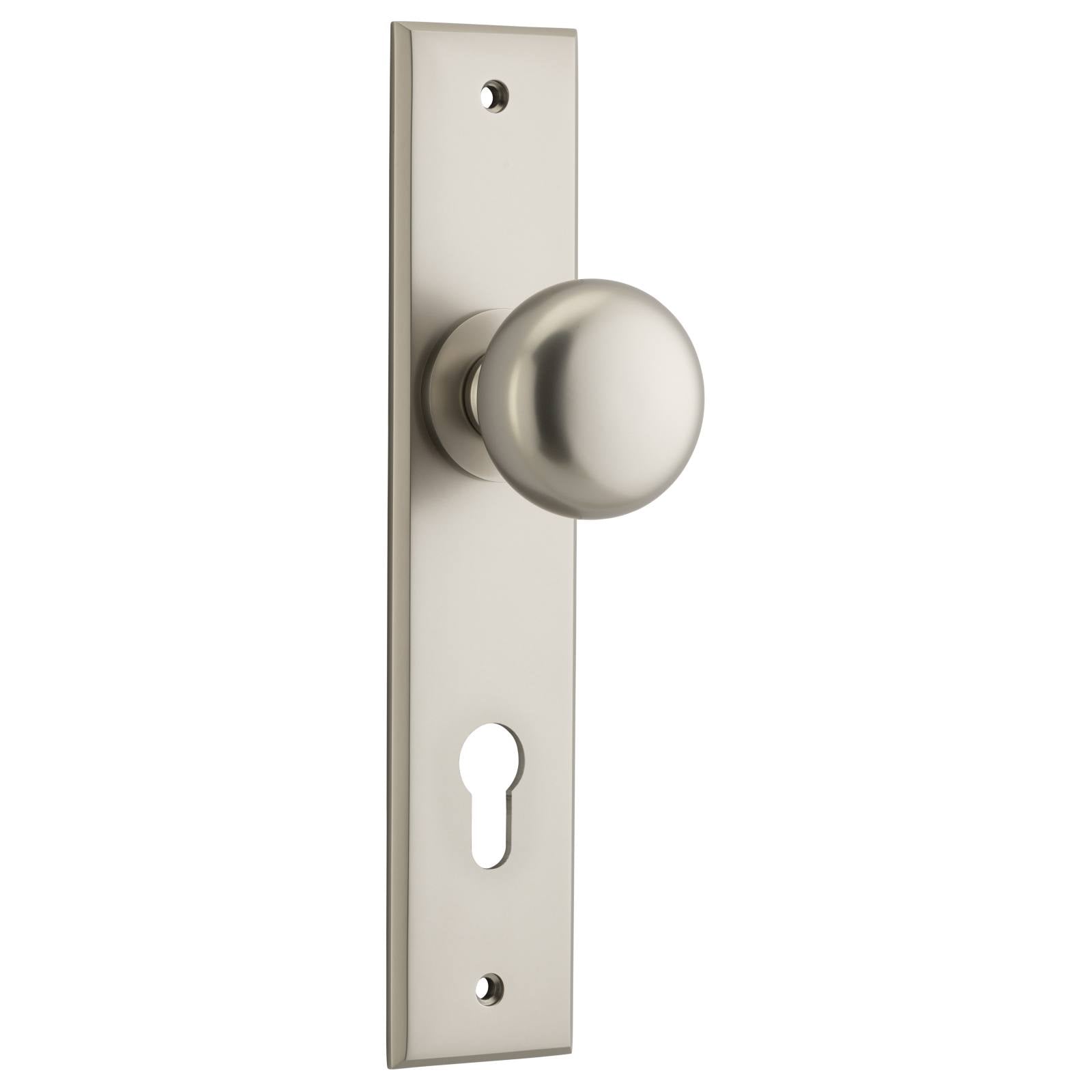 Cambridge Knob Satin Nickel Chamfered Backplate