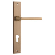 Baltimore Lever Rectangular Backplate Brushed Brass