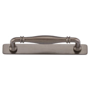 Sarlat Cabinet Pull with Backplate CTC128mm, Signature Brass