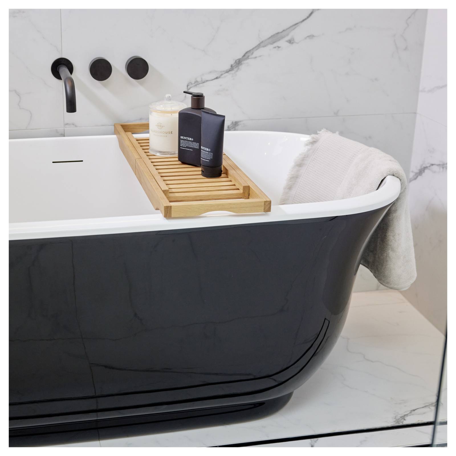 Marietta 150cm Freestanding Acrylic Black & White Bath w/ White Overflow & Waste