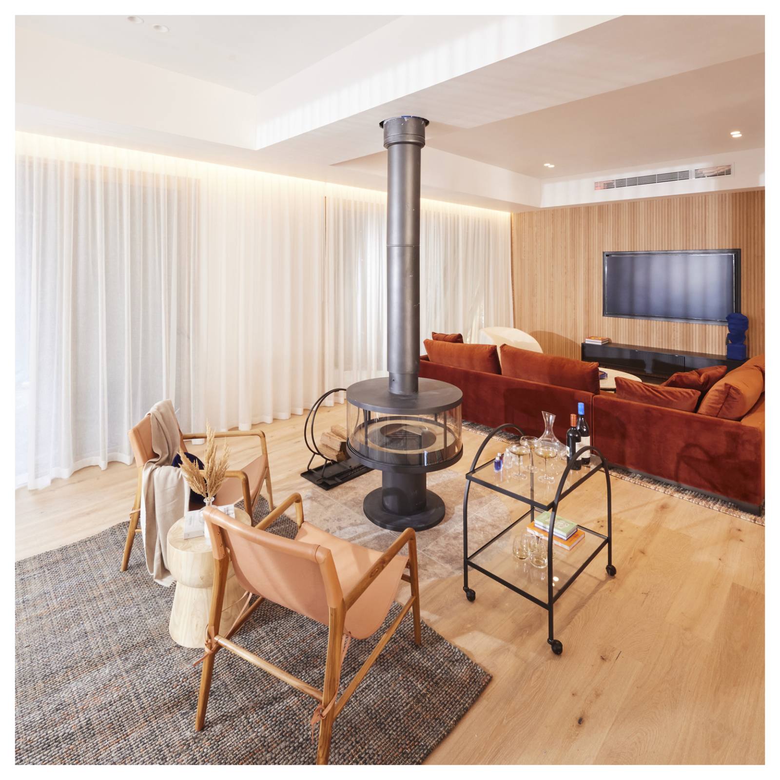 Rondella 850x856 Wood Heater, Black