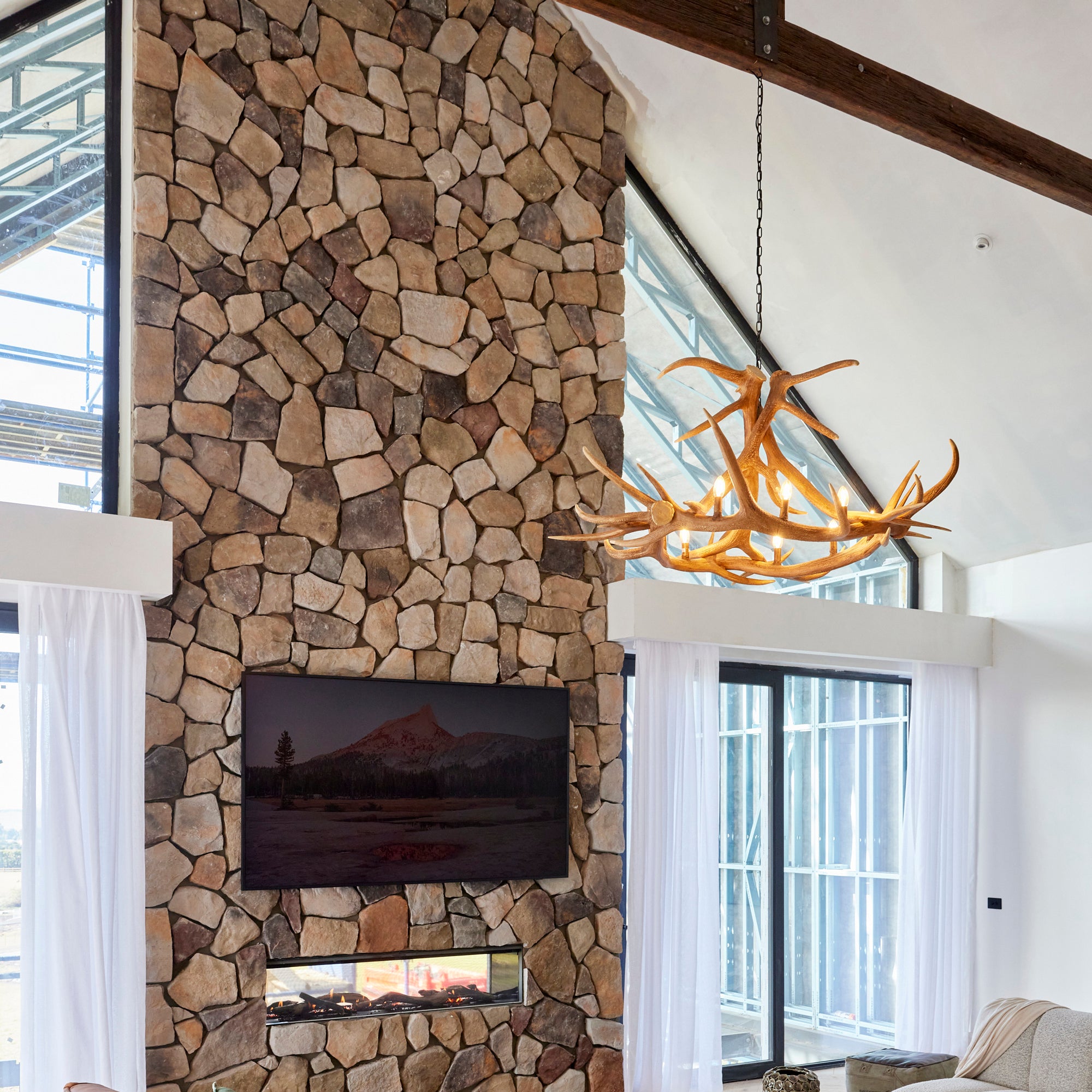 Tatlow 9 Light Resin Antler Chandelier, Natural