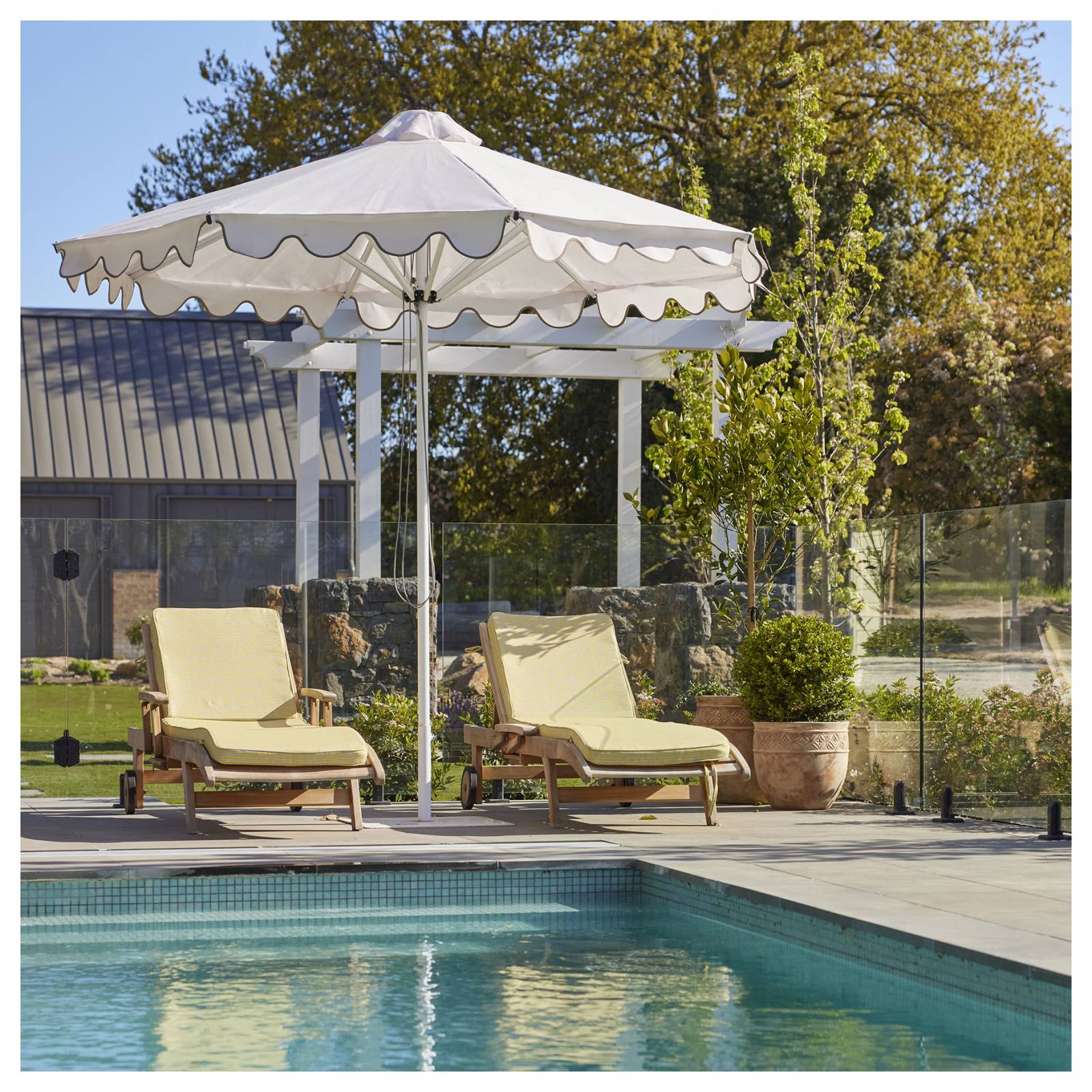 Acantha Teak Sun Lounge, Natural Sanded