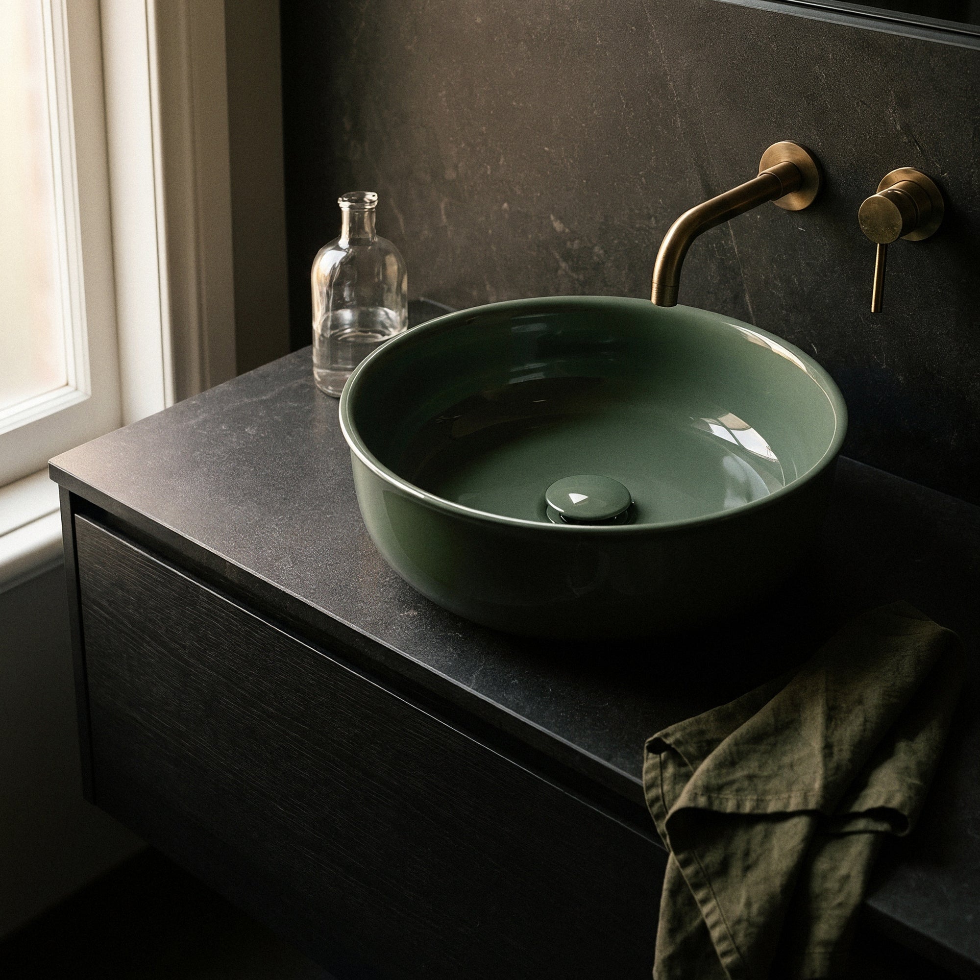 Ceramic Basin Pop-Up Waste, Gloss Olive Green