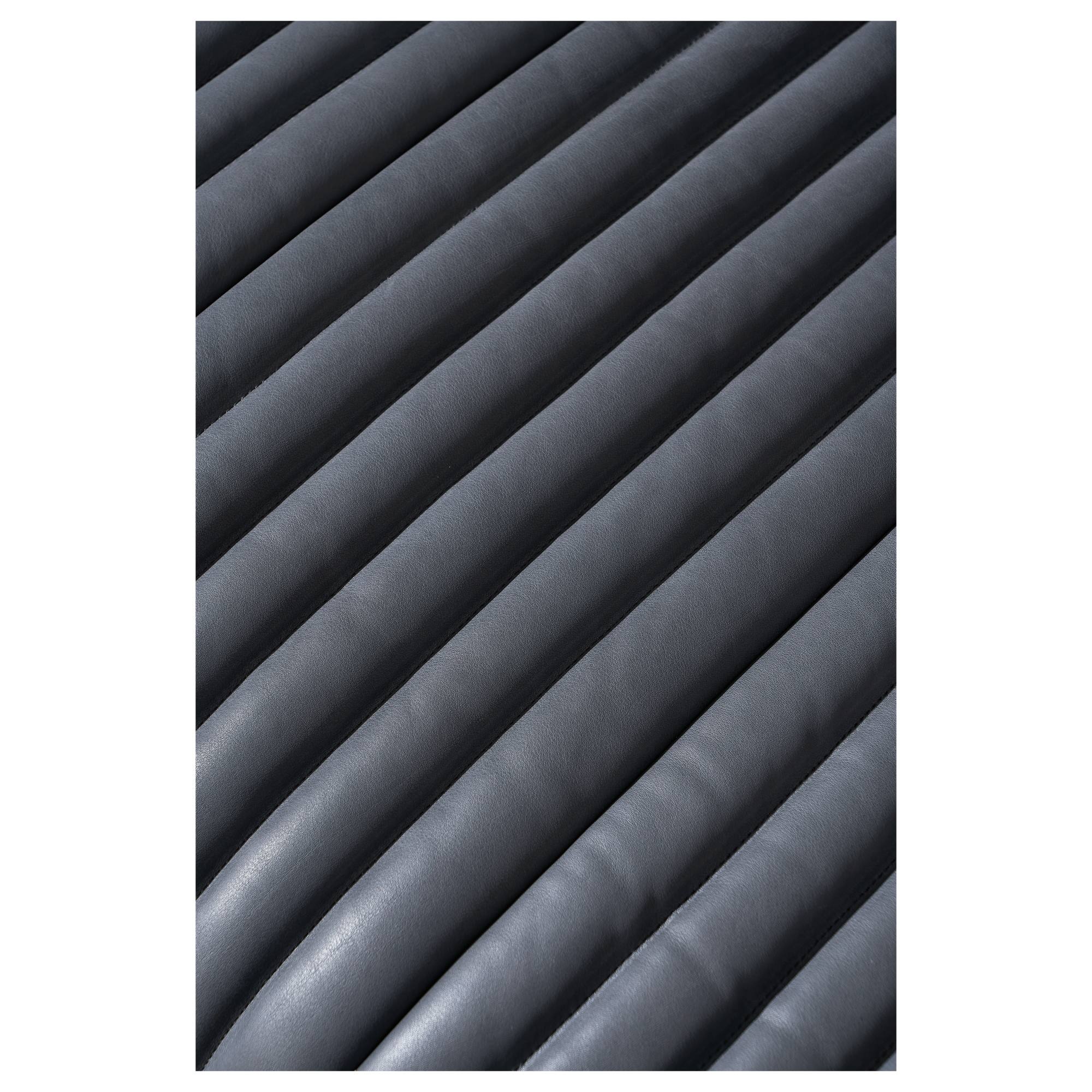 Harmon Sofa 3S Leather Timber Feet, Santosa Black