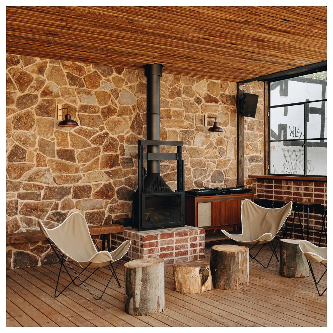 Vienna High Heater with Glass Door