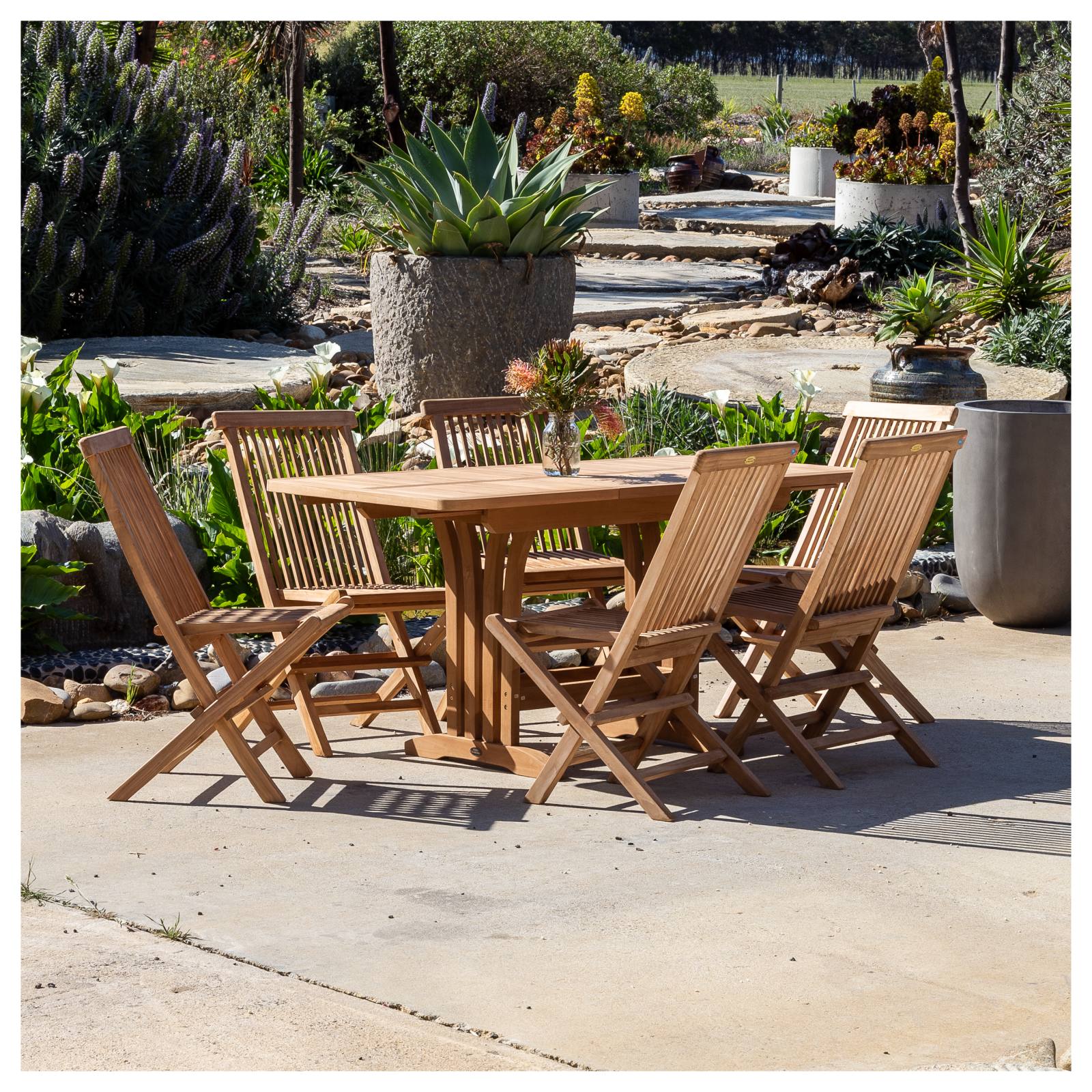 Mini Landsort Extendable Teak Dining Table, Natural