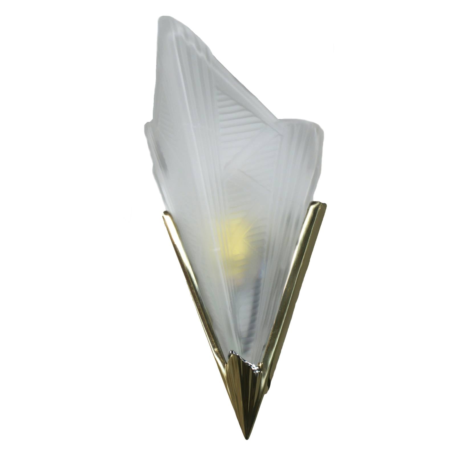 7011 Wall Sconce, Polished Brass