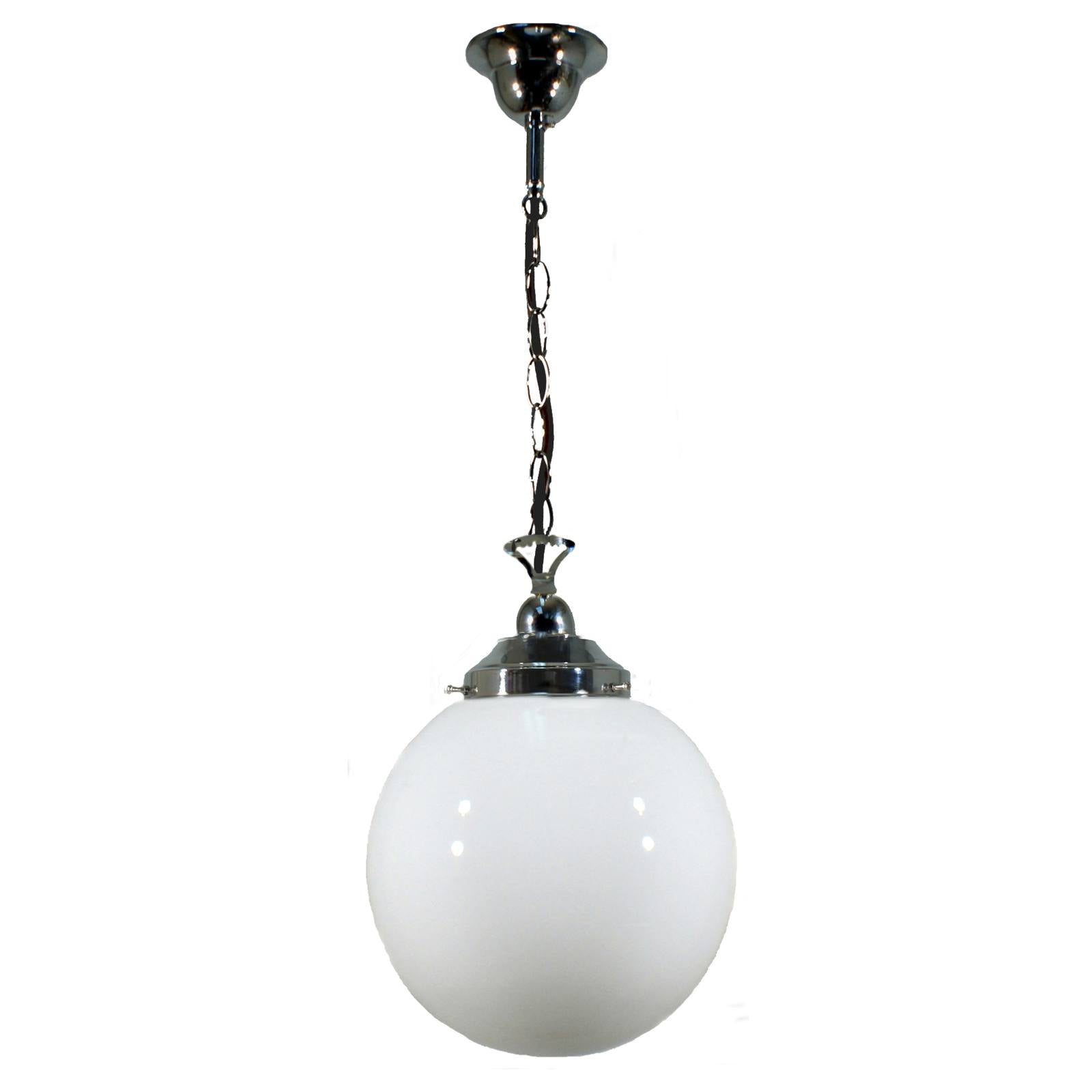 Sphere 10'' Opal Gloss on Single Chain Suspension, Chrome