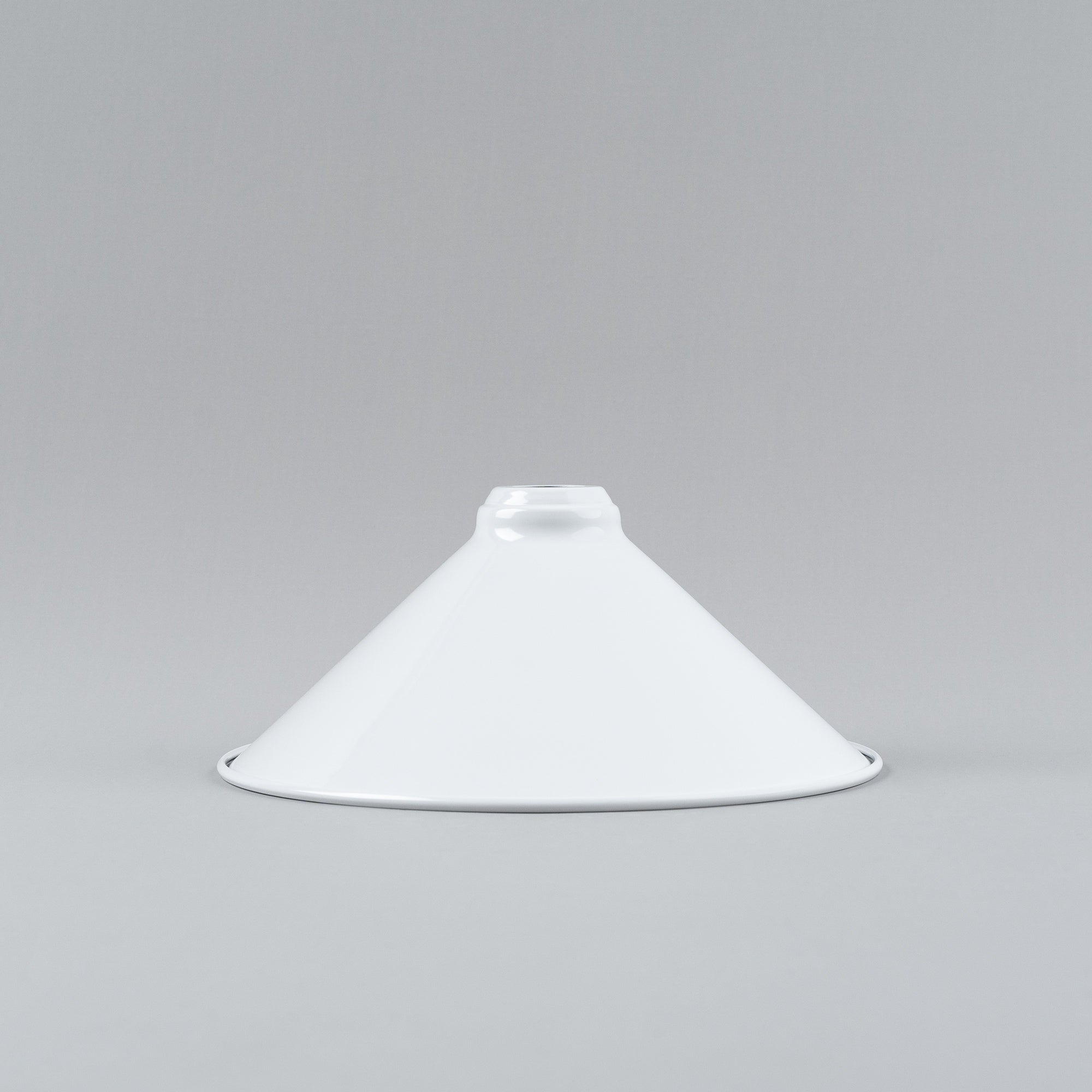 Edwardian 390mm Metal Shade 29mm Hole, White