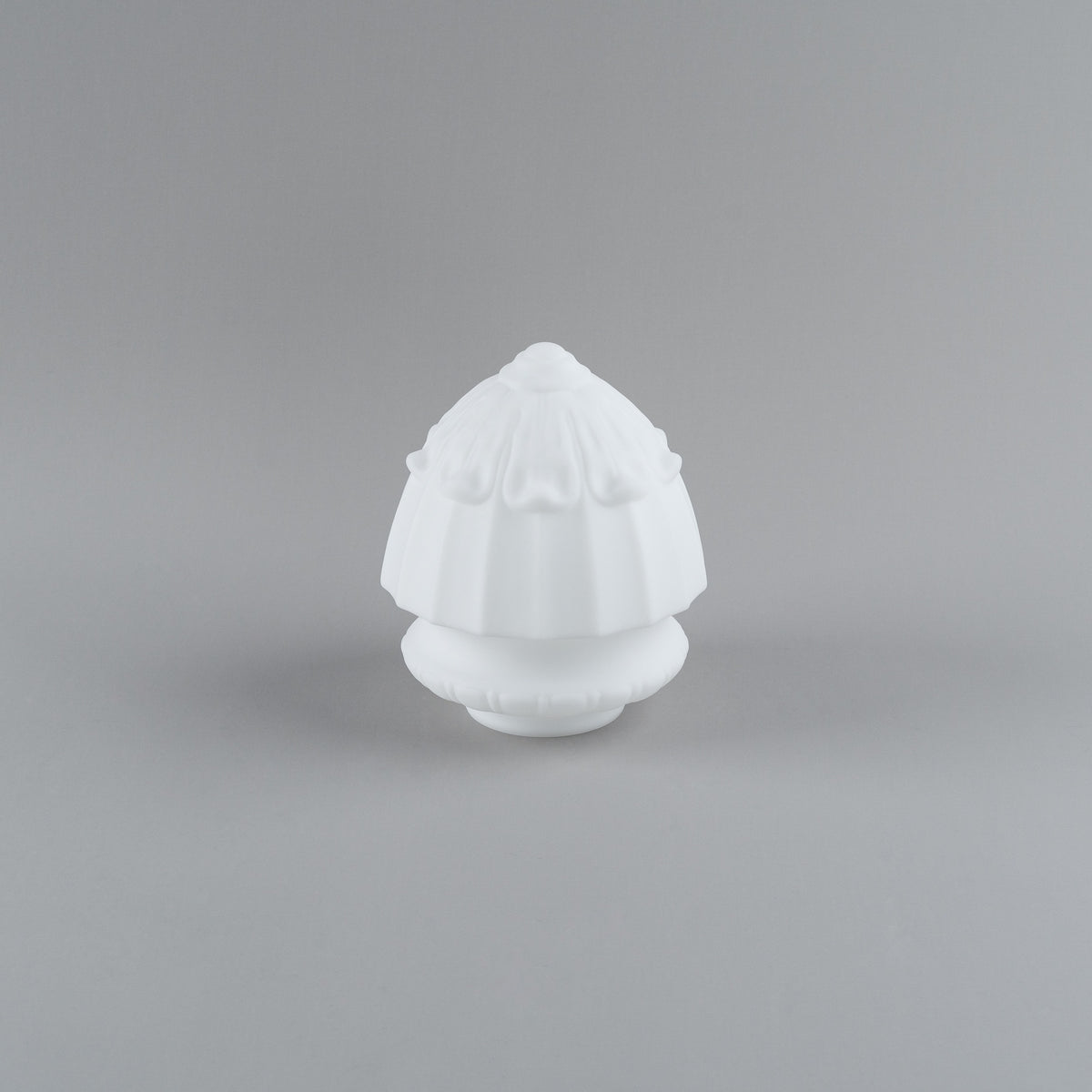 Chelsea 8" Shade 41/4" Fitter, Opal Matte