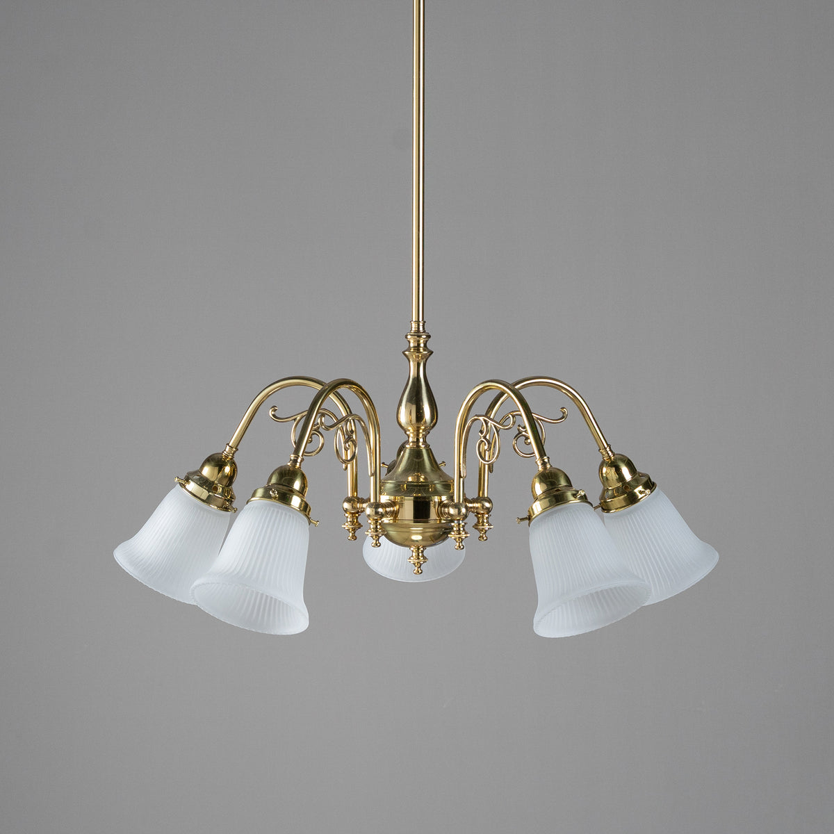 Victoriana 5 Light Pendant With Zipper 23 Frost Shades
