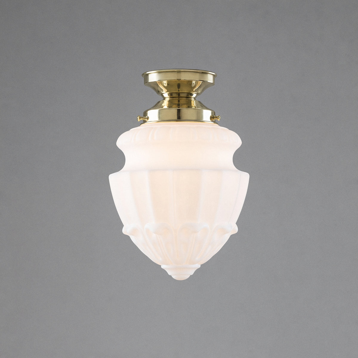 Chelsea 8" Shade Batten Fix, Polished Brass