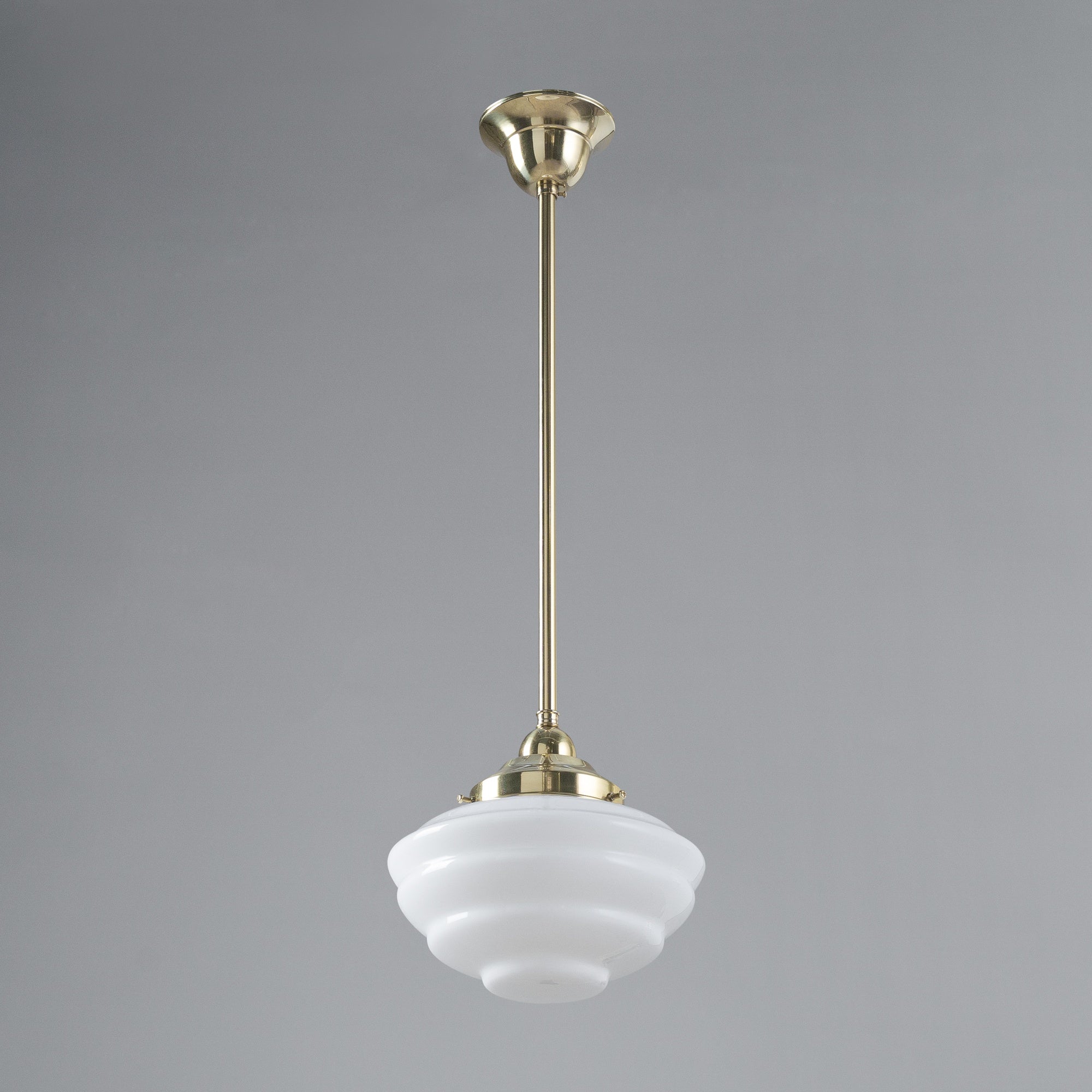 Cannes Opal Gloss Glass on Rod Set 1/2" 1/2m, Polished Brass