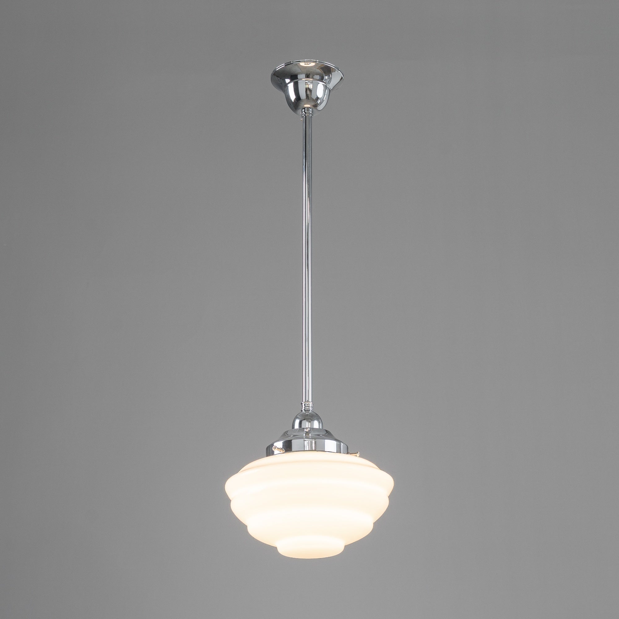 Cannes Opal Gloss Glass on Rod Set 1/2" 1/2m, Chrome