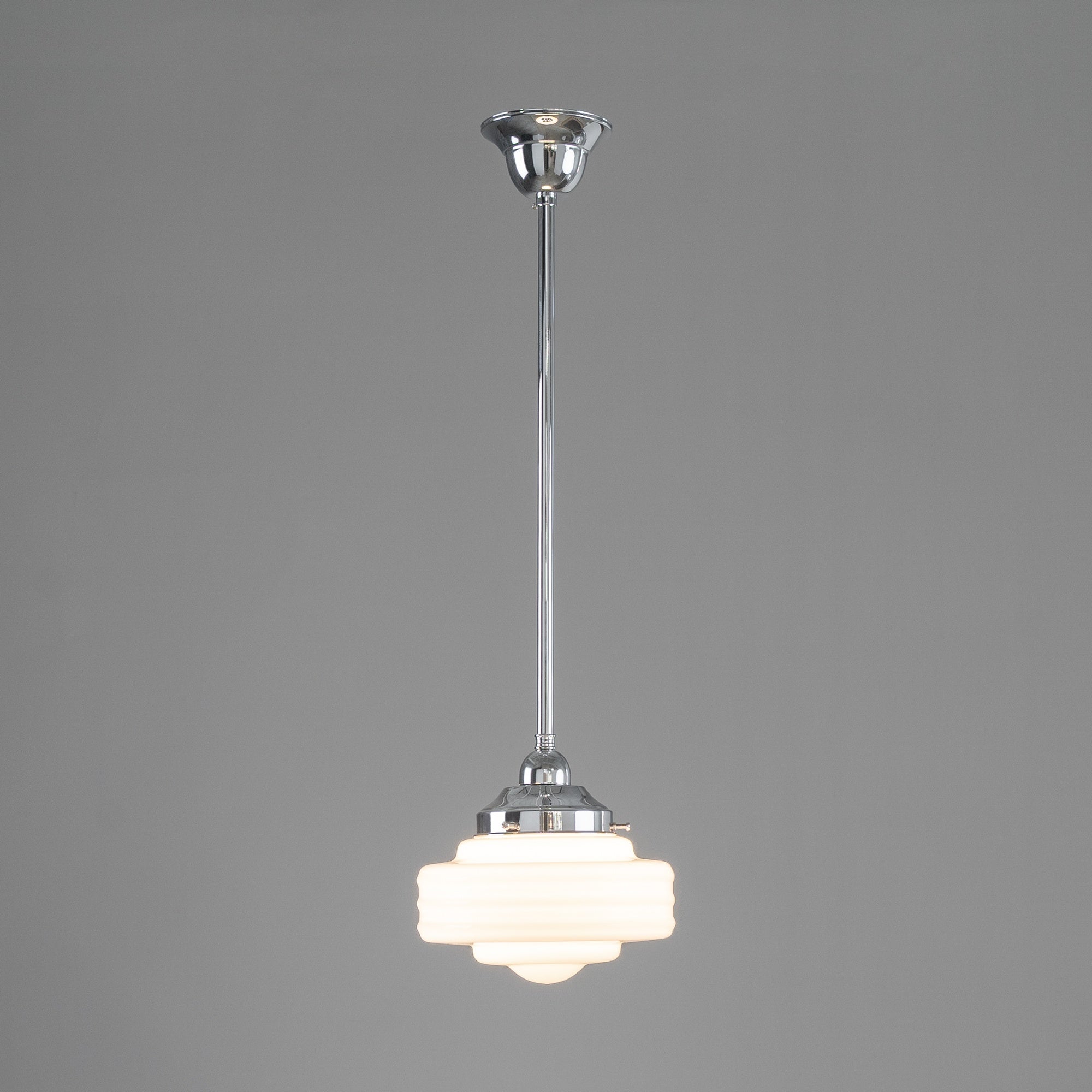 Chateau Opal Gloss Glass on Rod Set 1/2" 1/2m, Chrome