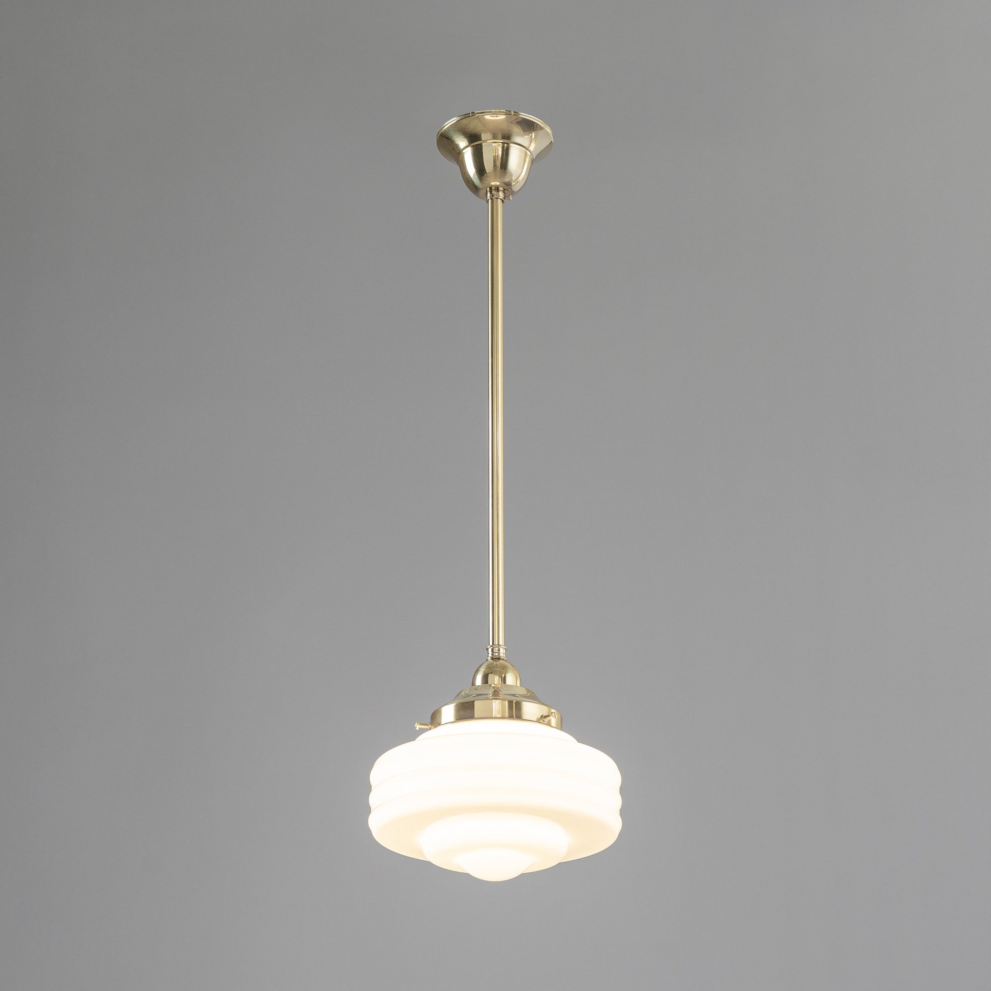 Detroit 8" Opal Gloss Glass on Rod Set 1/2" 1/2m, Polished Brass