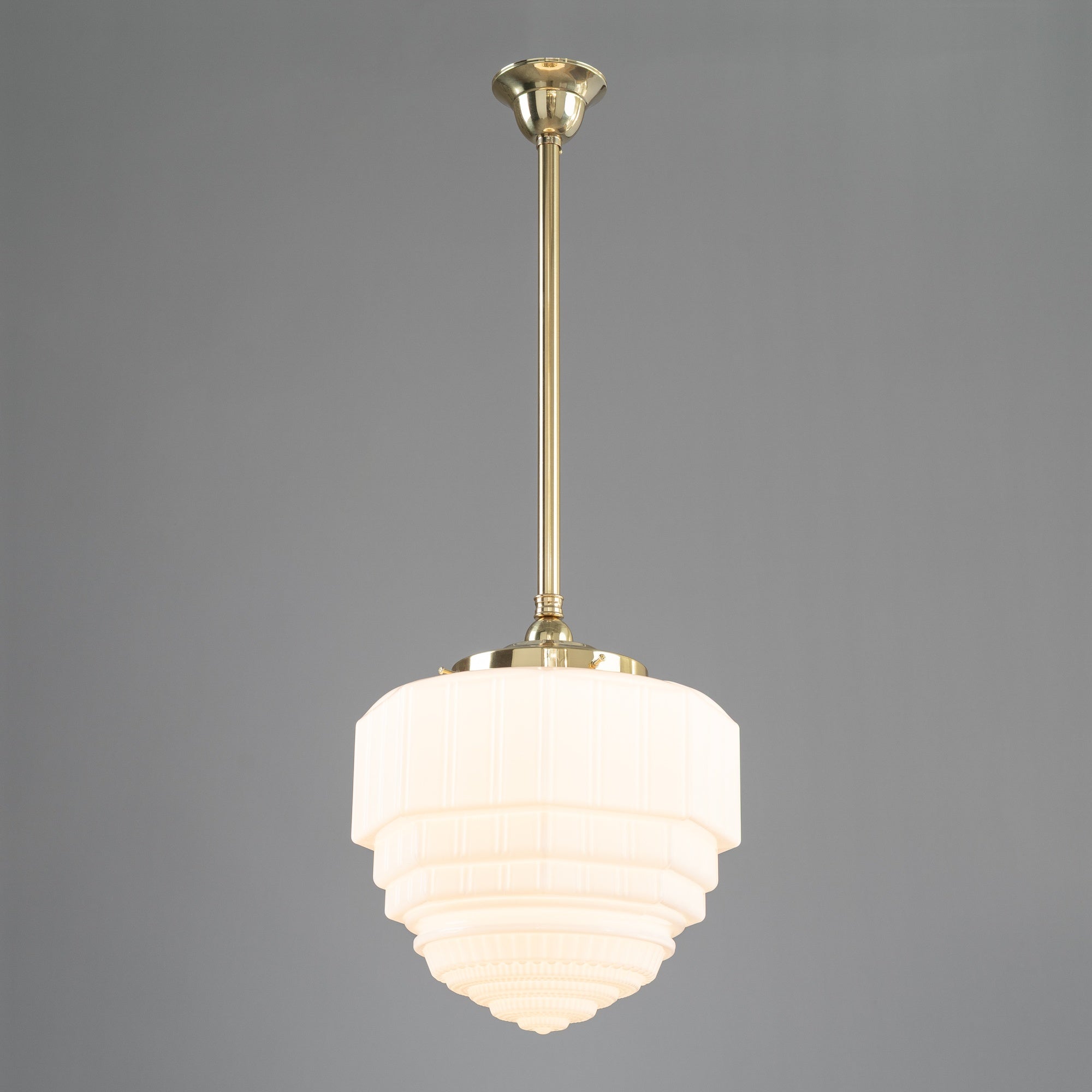 St Helens Opal Gloss Glass on Rod Set 3/4'' x 1/2m - Polished Brass