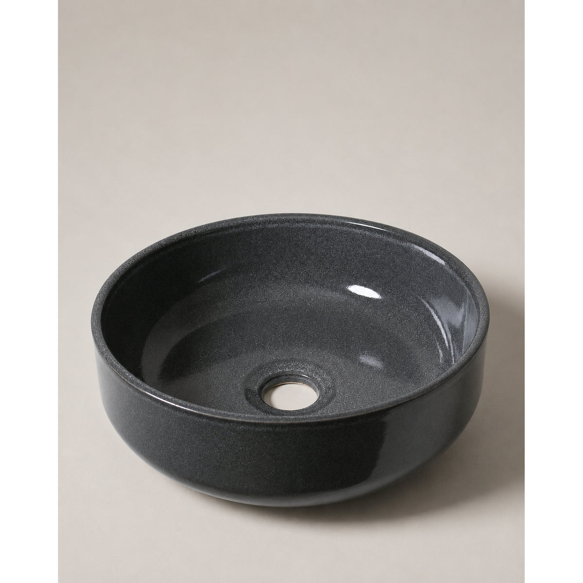 Clay 300 Dish Basin, Storm