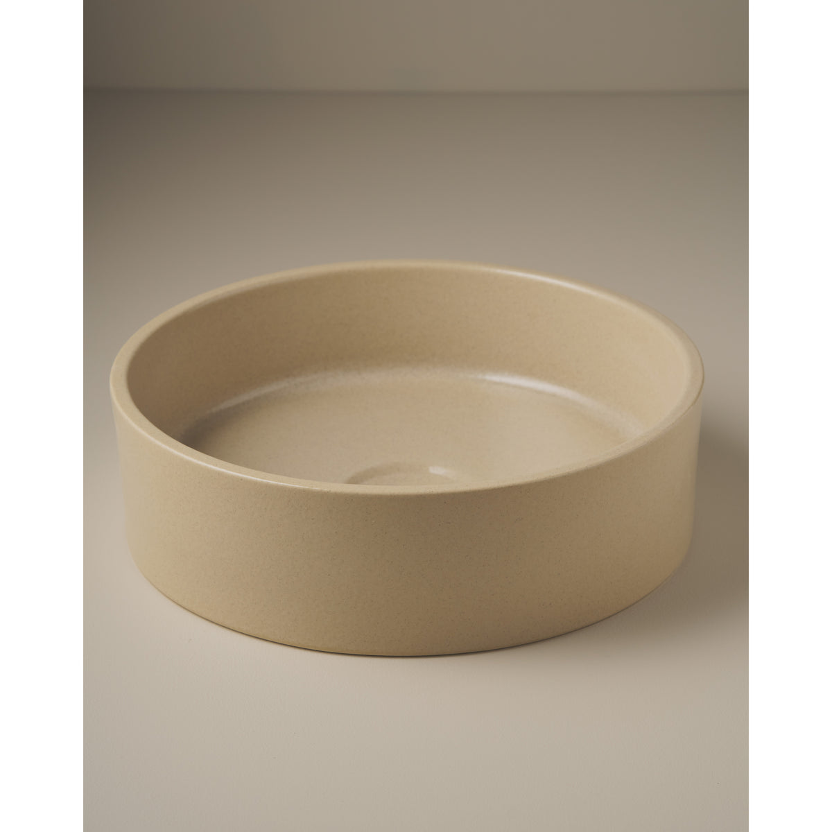 Clay 400 Round Basin, Sand