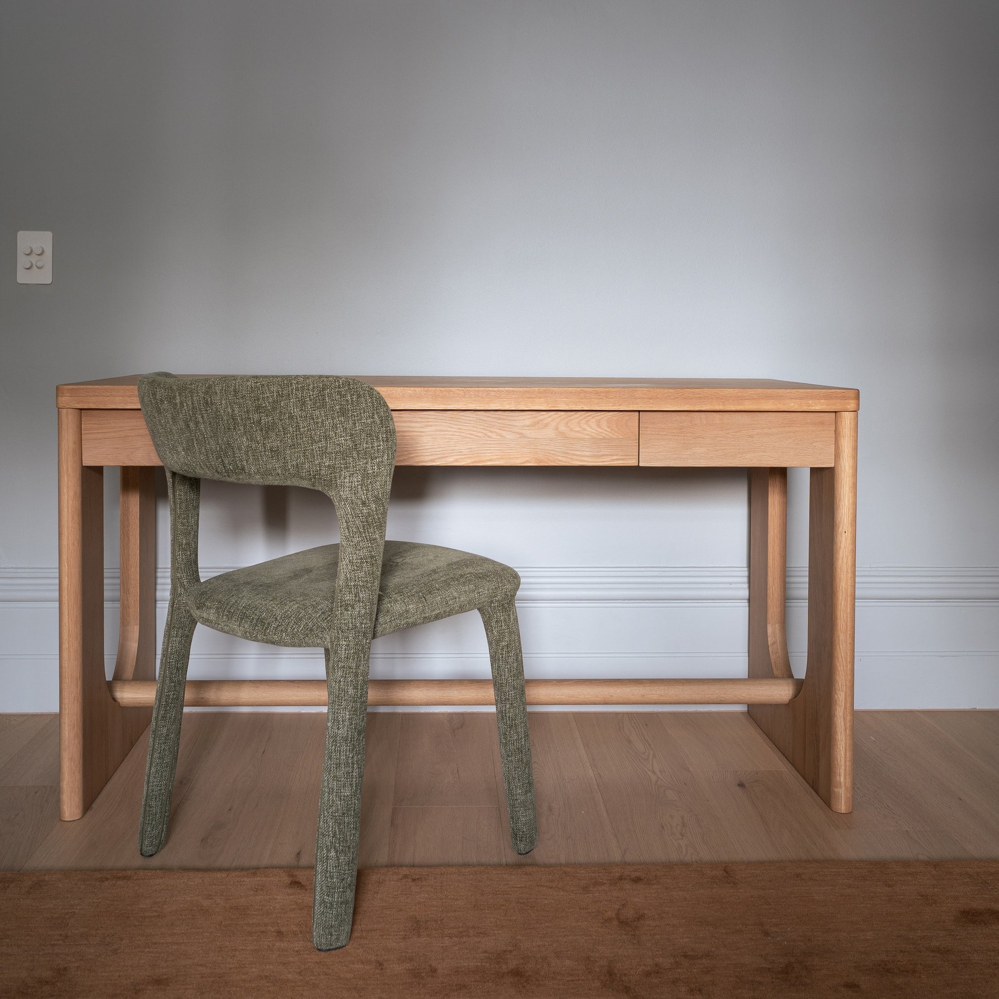 Shenali 140cm Oak Console Desk, Natural