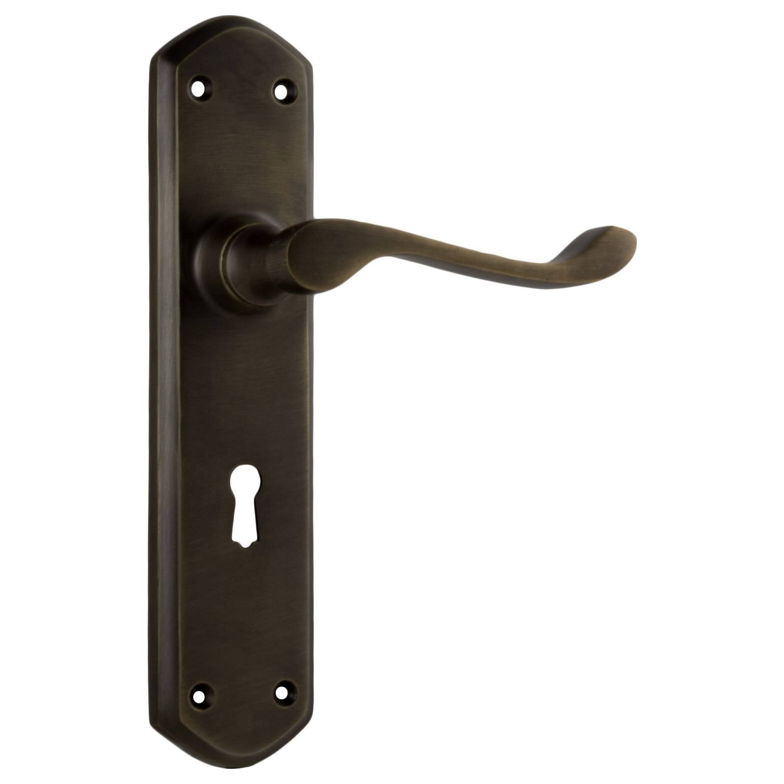 Windsor Lever Lock Set, Antique Brass