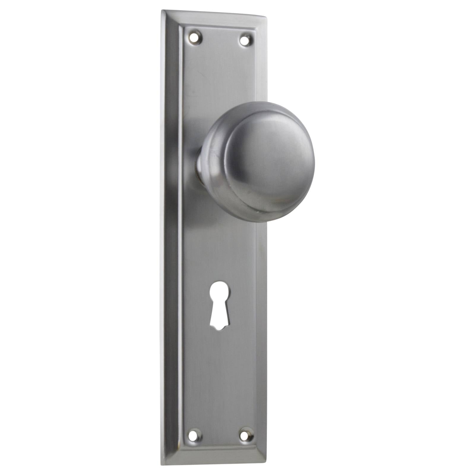 Richmond Knob Lock Set, Satin Chrome