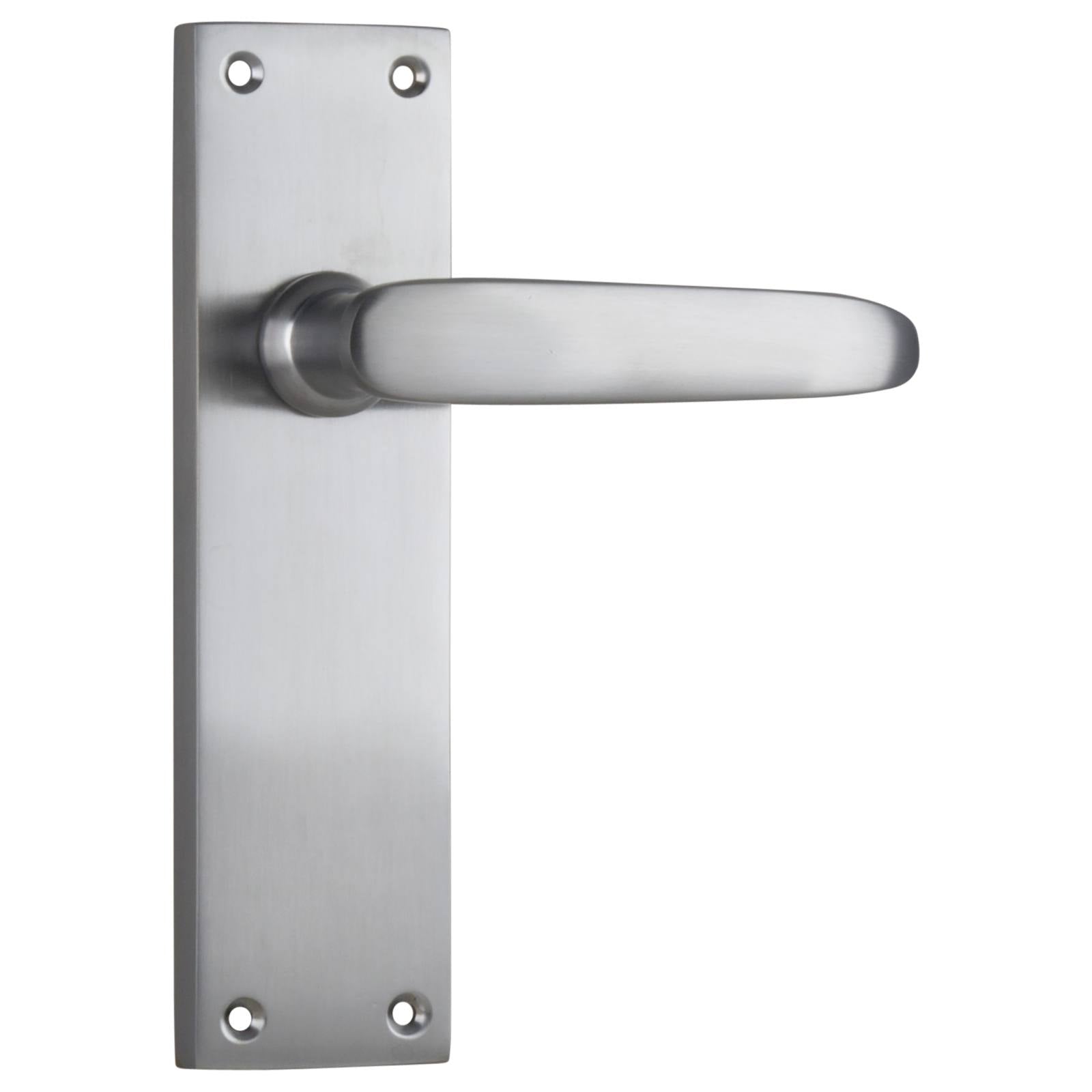 Balmoral Lever Latch Set, Satin Chrome