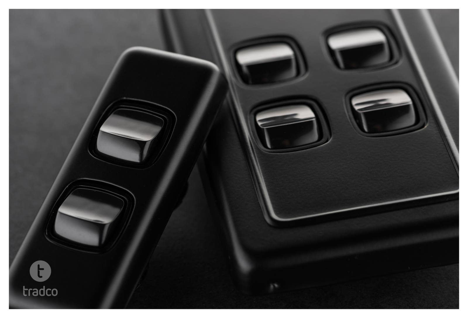 Clip On Switch 2 Gang 30x82, Black