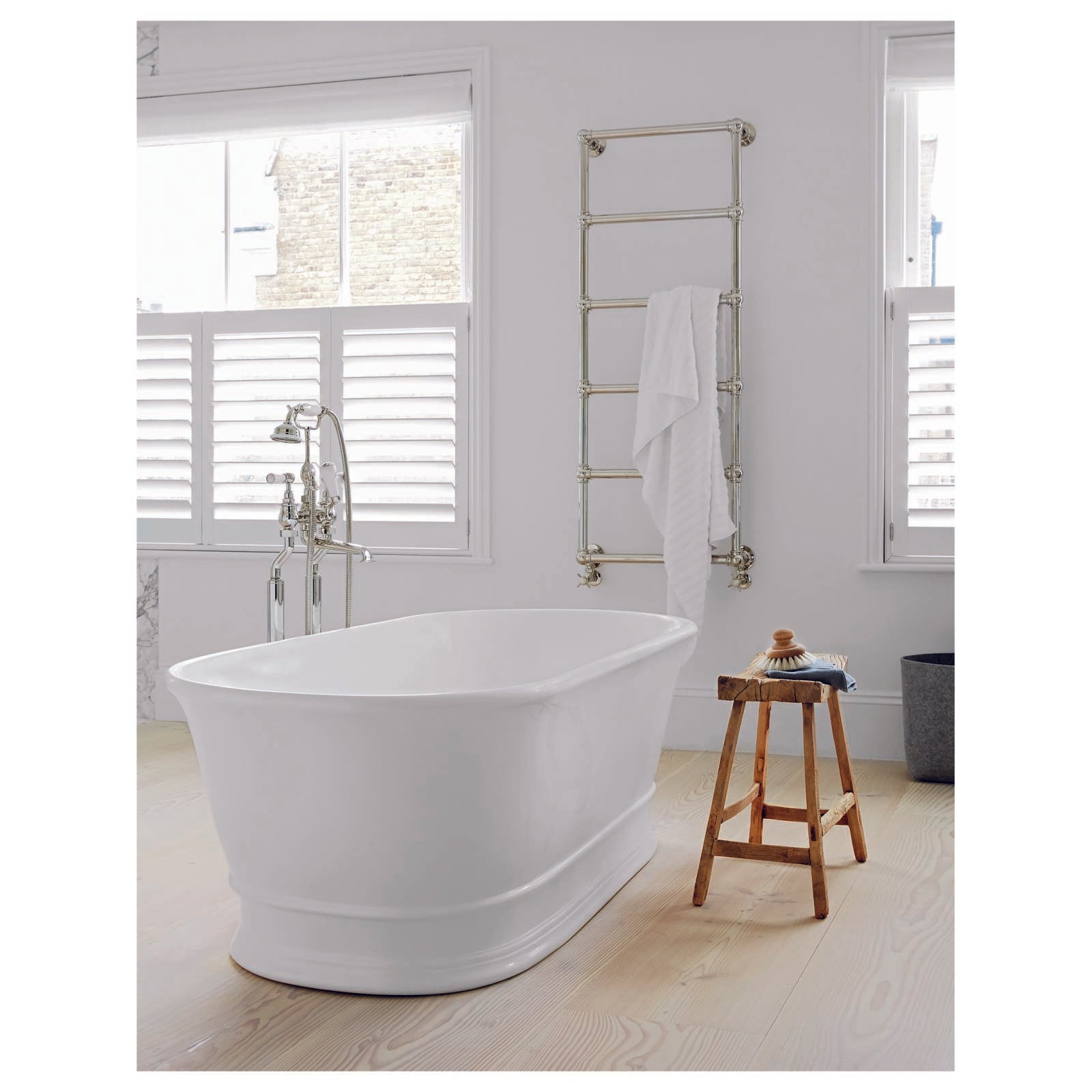 Turner Hastings Cambridge 174x76cm TitanCast Bath, Satin Silk White